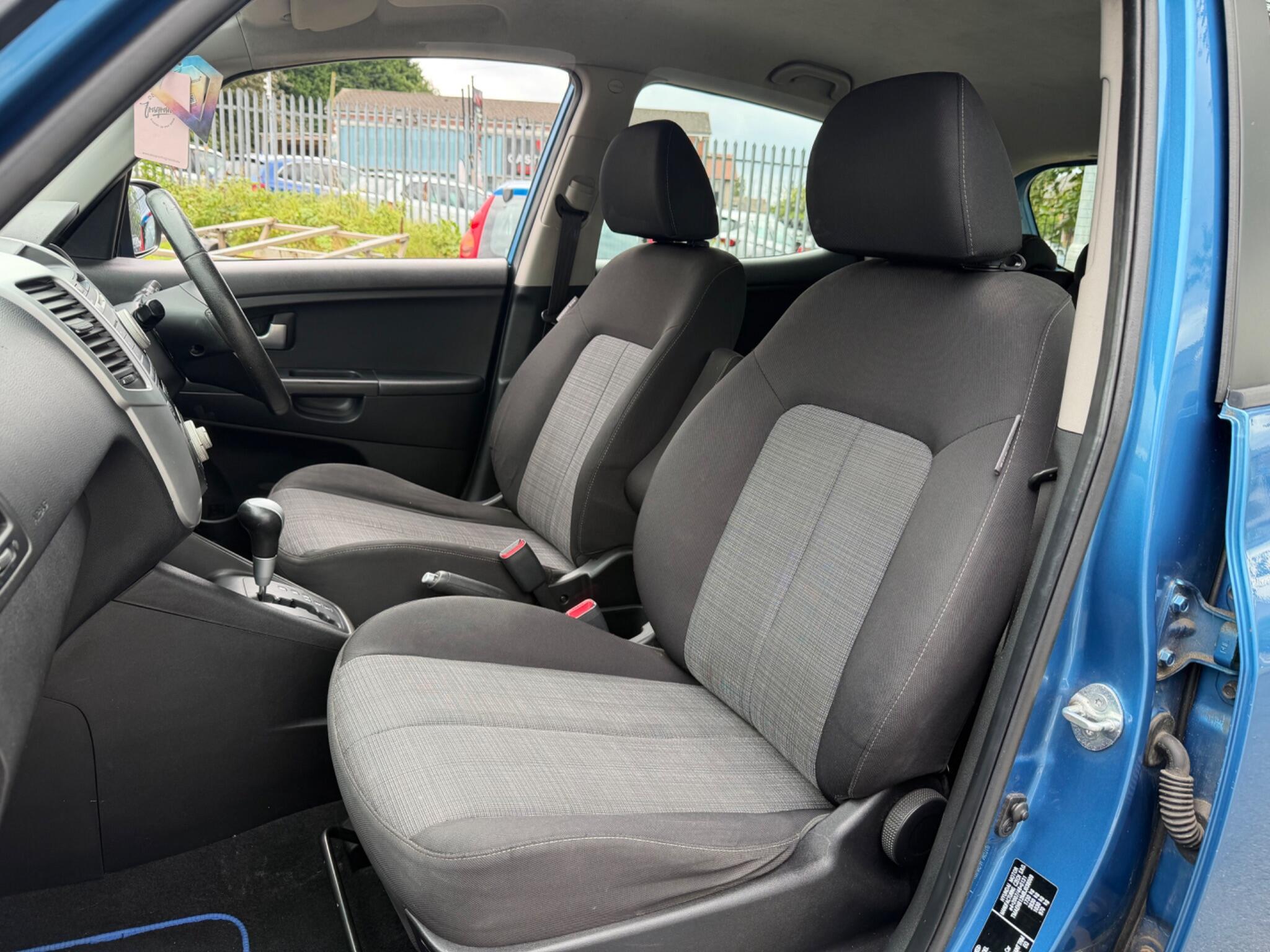 Kia Venga - Image 11