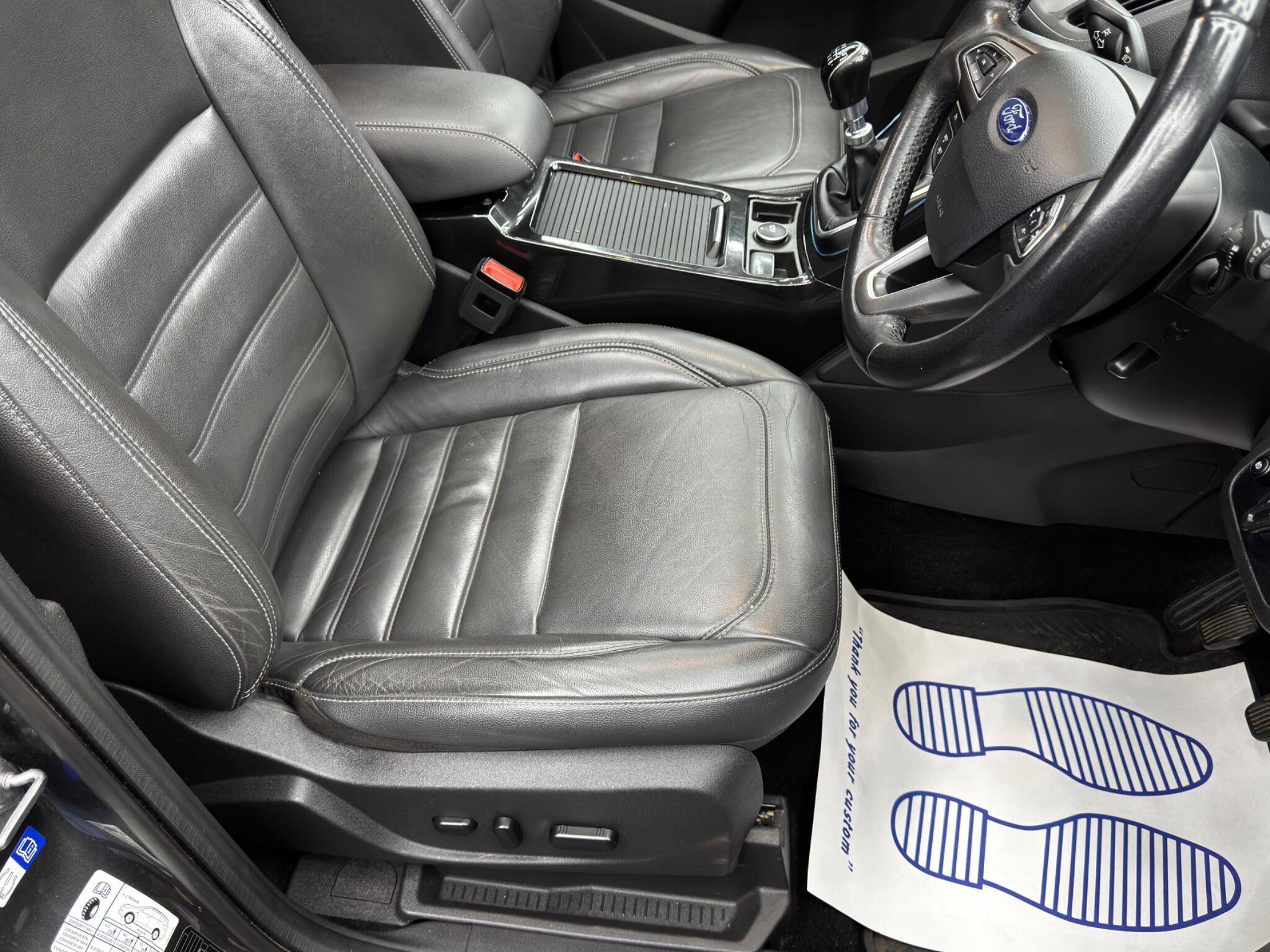 Ford Kuga - Image 13