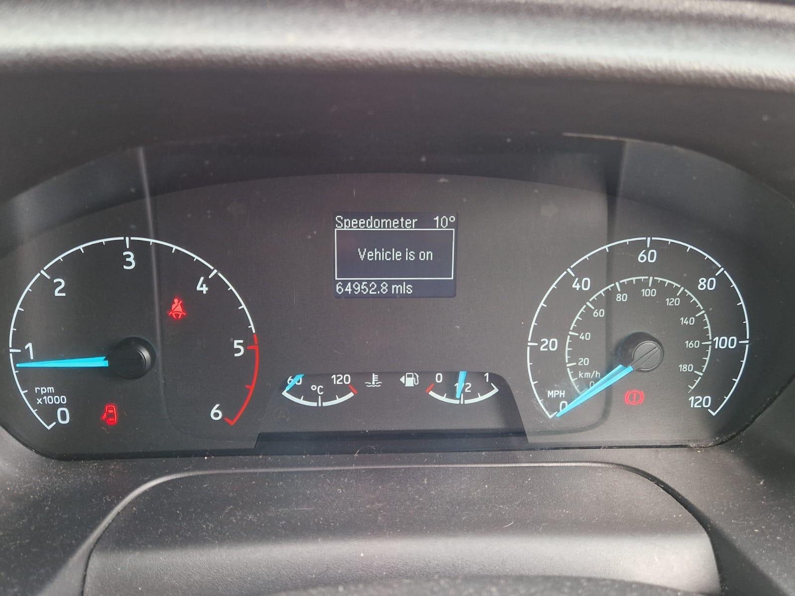 Ford Transit - Image 11