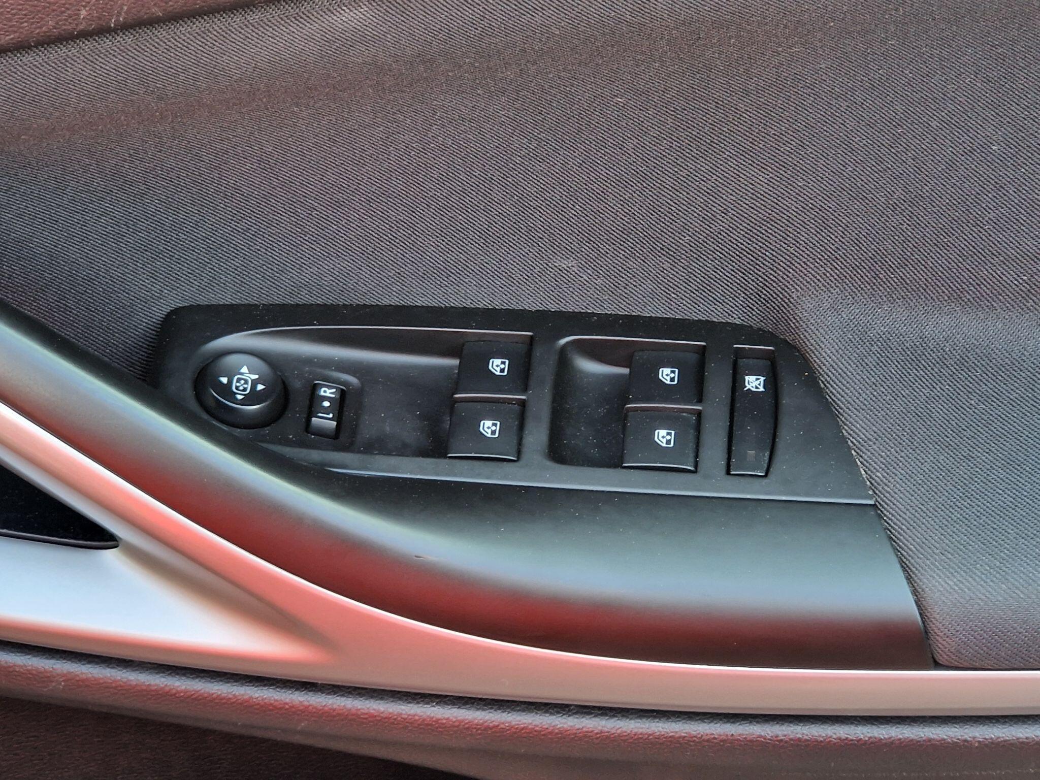 Vauxhall Astra - Image 31