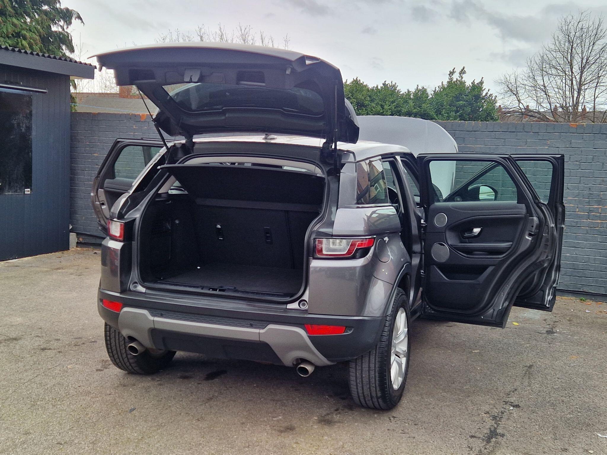 Land Rover Range Rover Evoque - Image 23