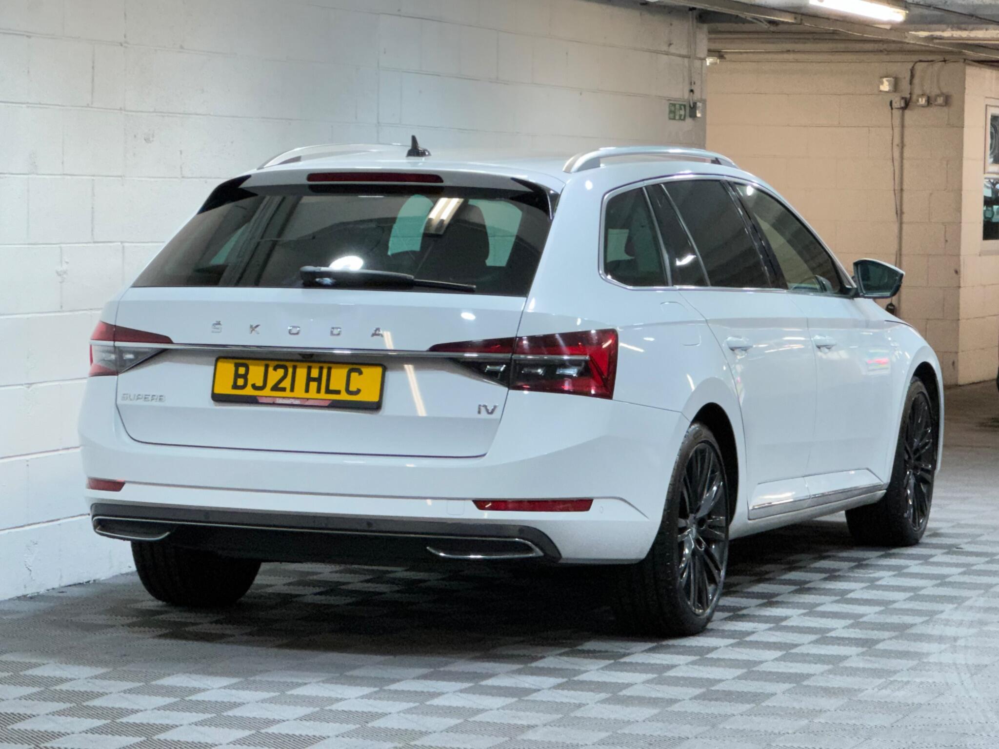 Skoda Superb - Image 4