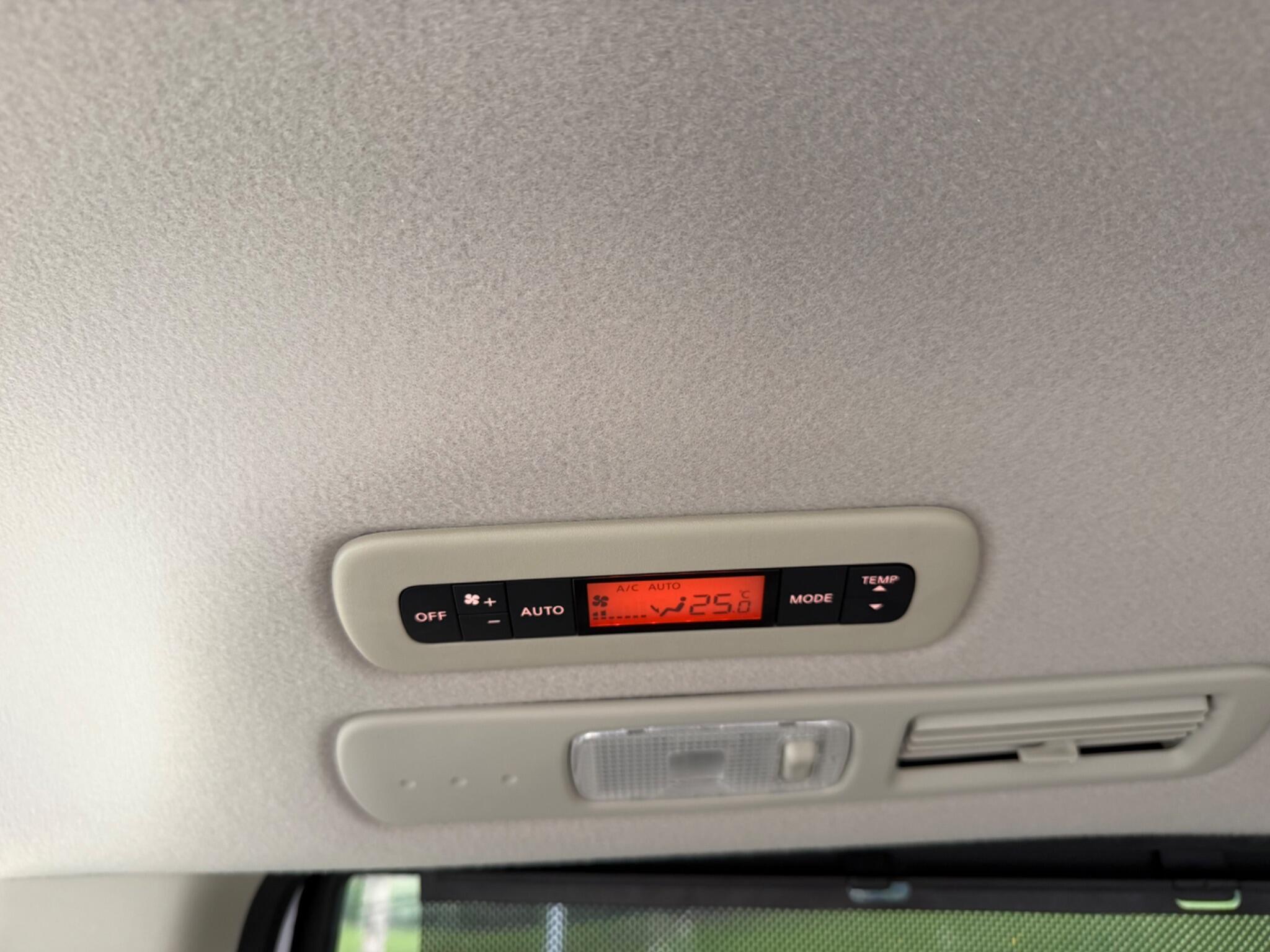 Nissan Serena - Image 56