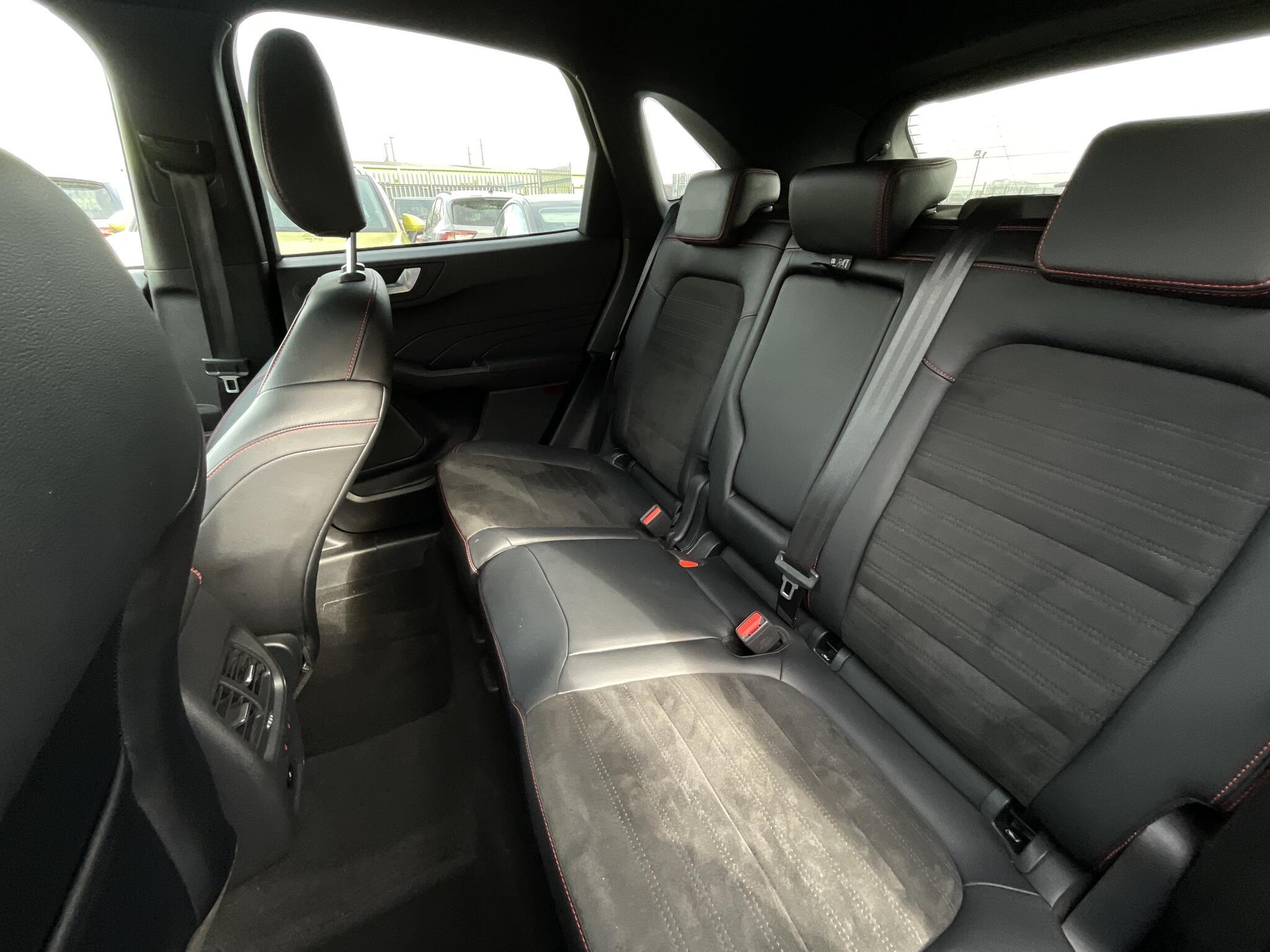 Ford Kuga - Image 14