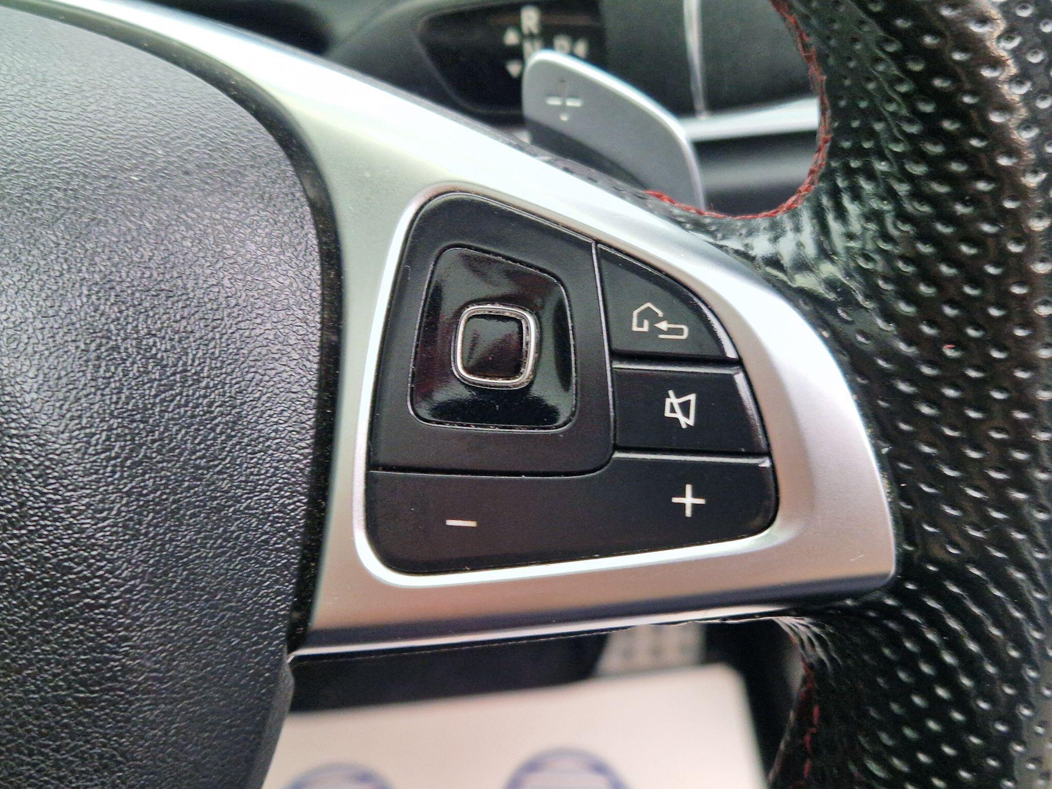 Mercedes E Class - Image 36