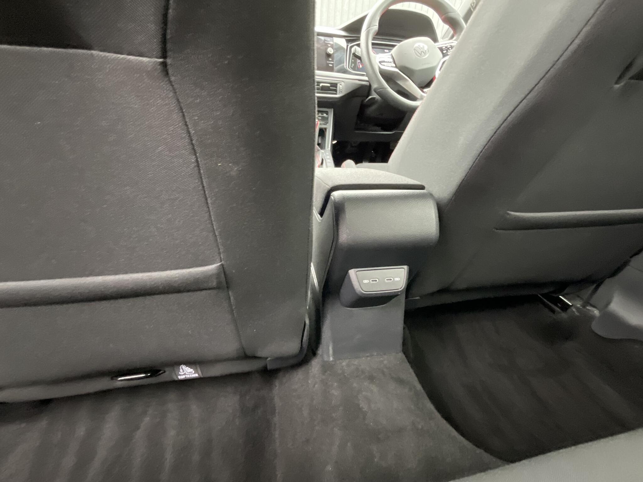 Volkswagen Polo - Image 16