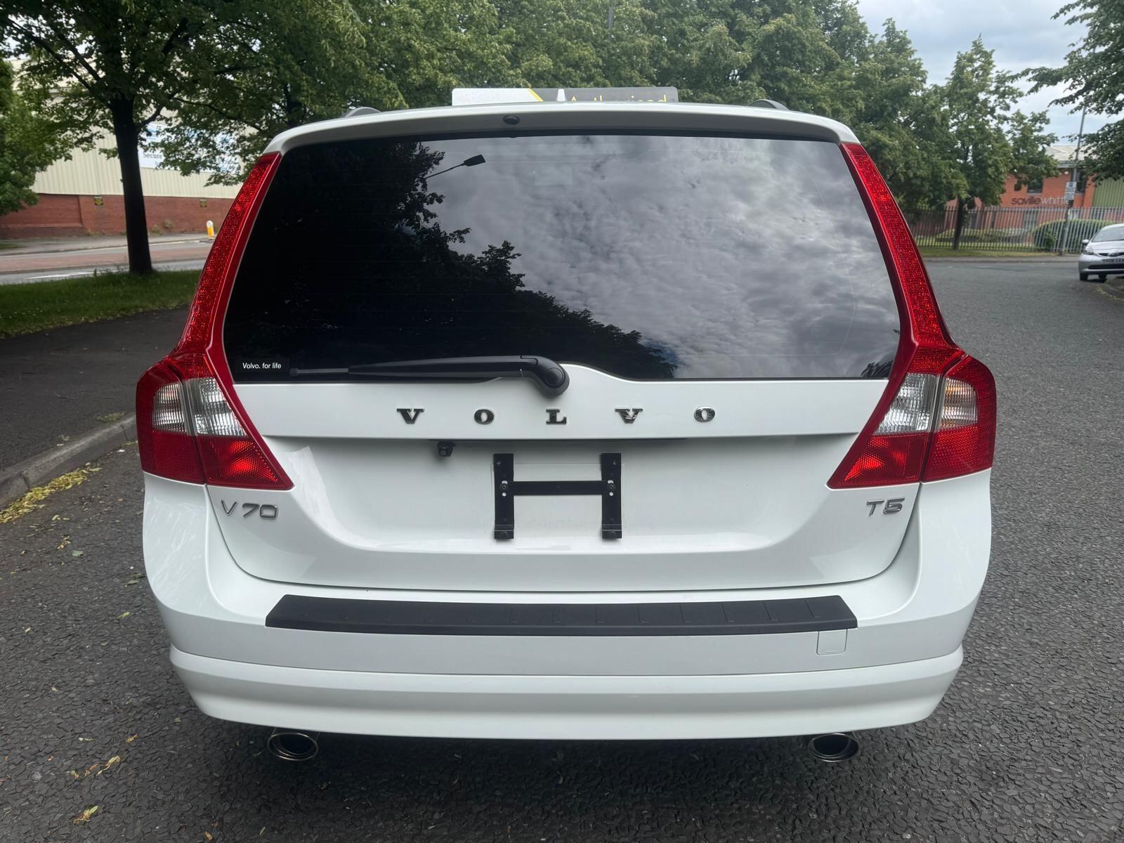 Volvo V70 - Image 8