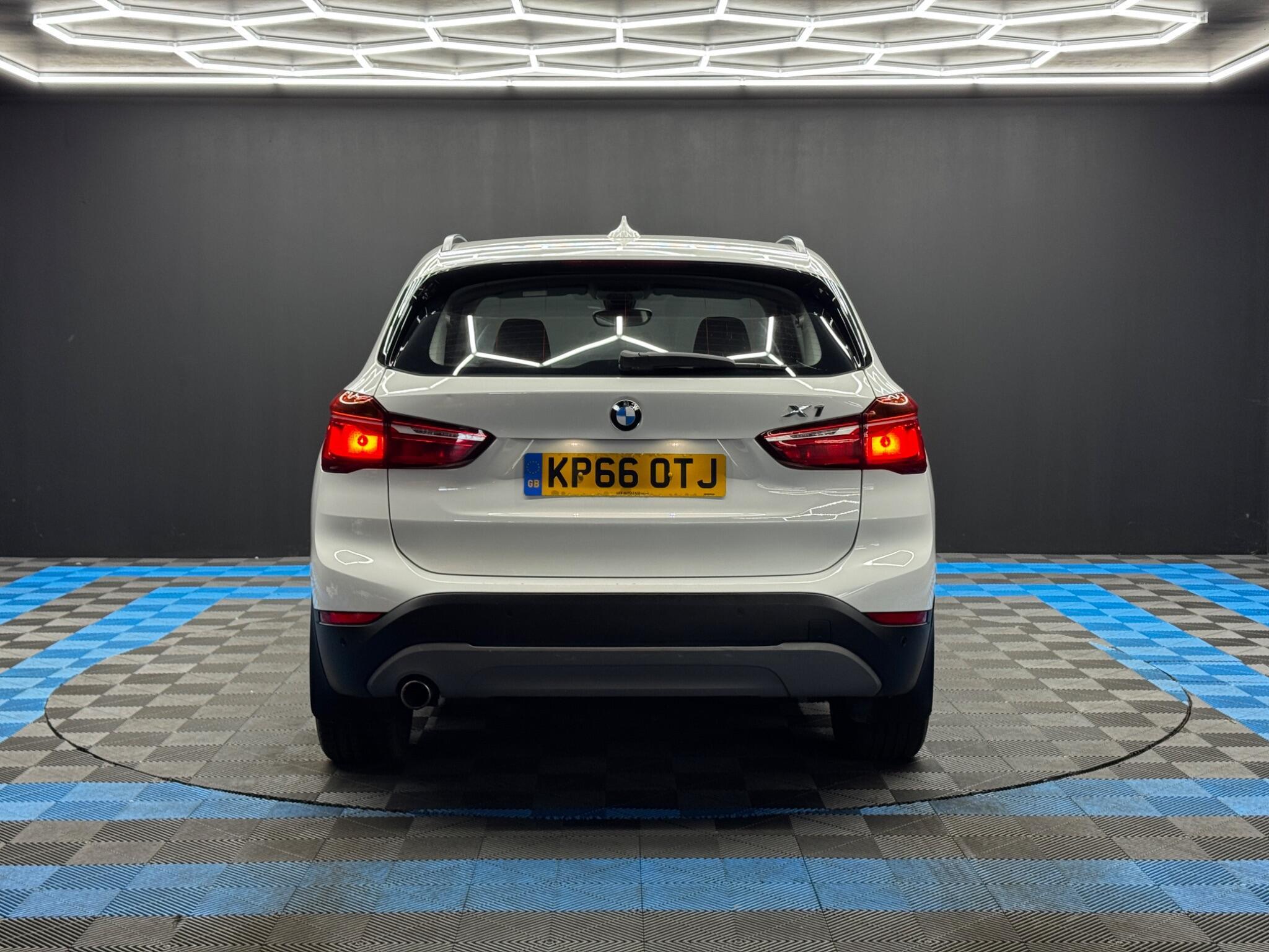 BMW X1 - Image 6
