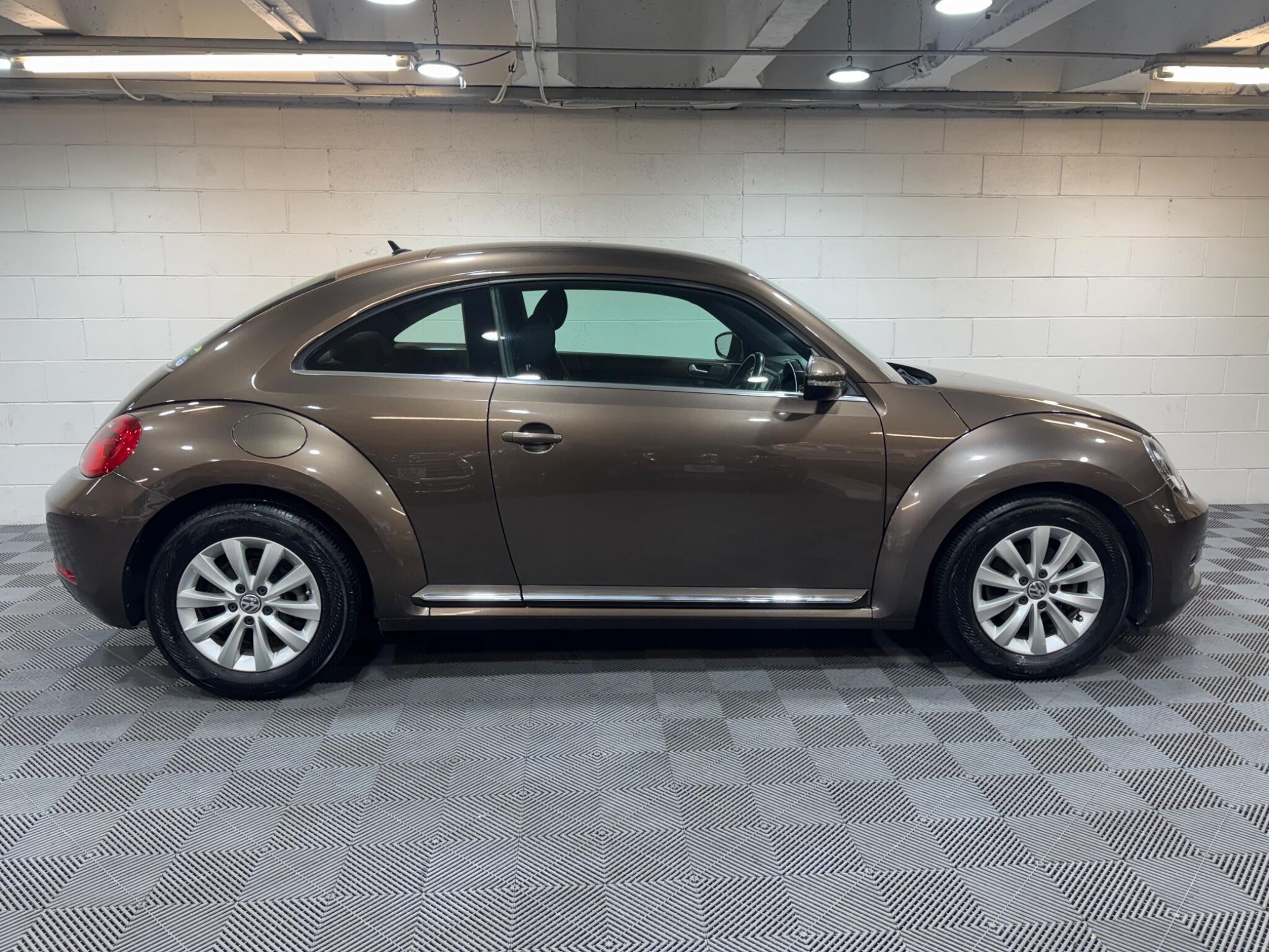 Volkswagen Beetle - Image 5