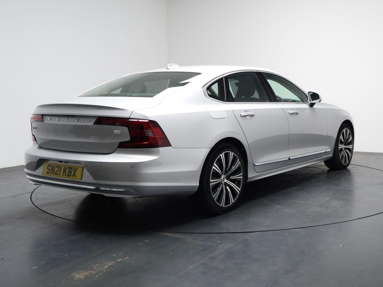 Volvo S90 - Image 12