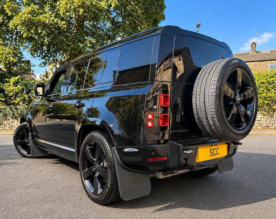 Land Rover Defender 110 - Image 5