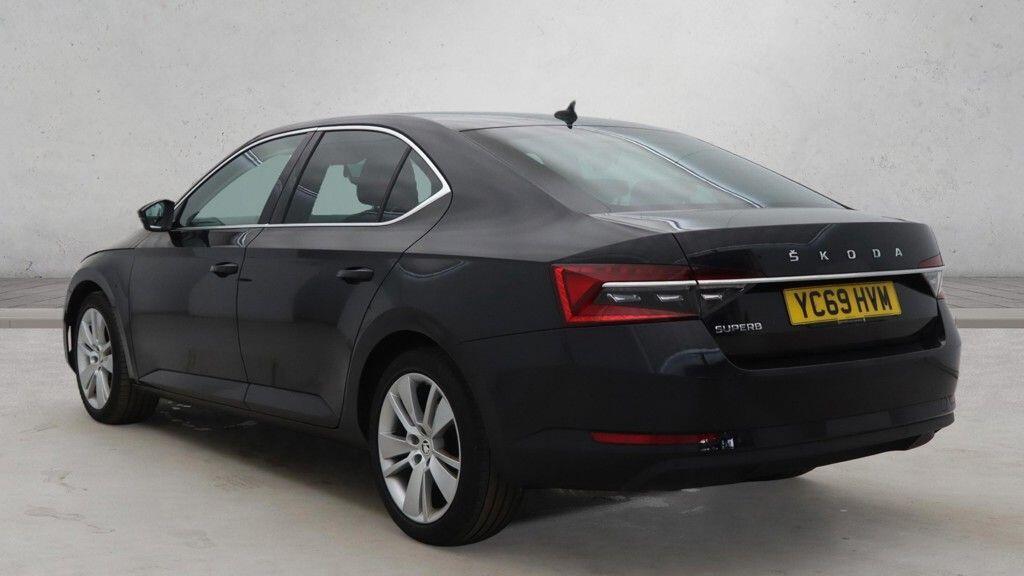 Skoda Superb - Image 3