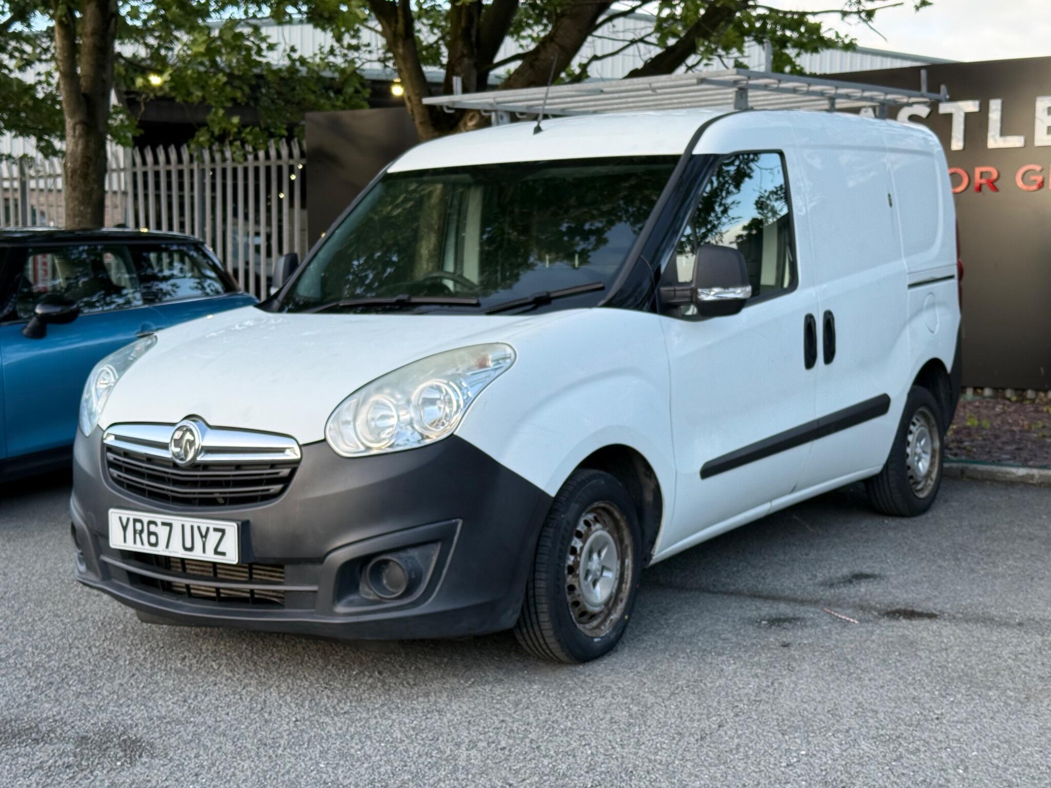 Vauxhall Combo - Image 2