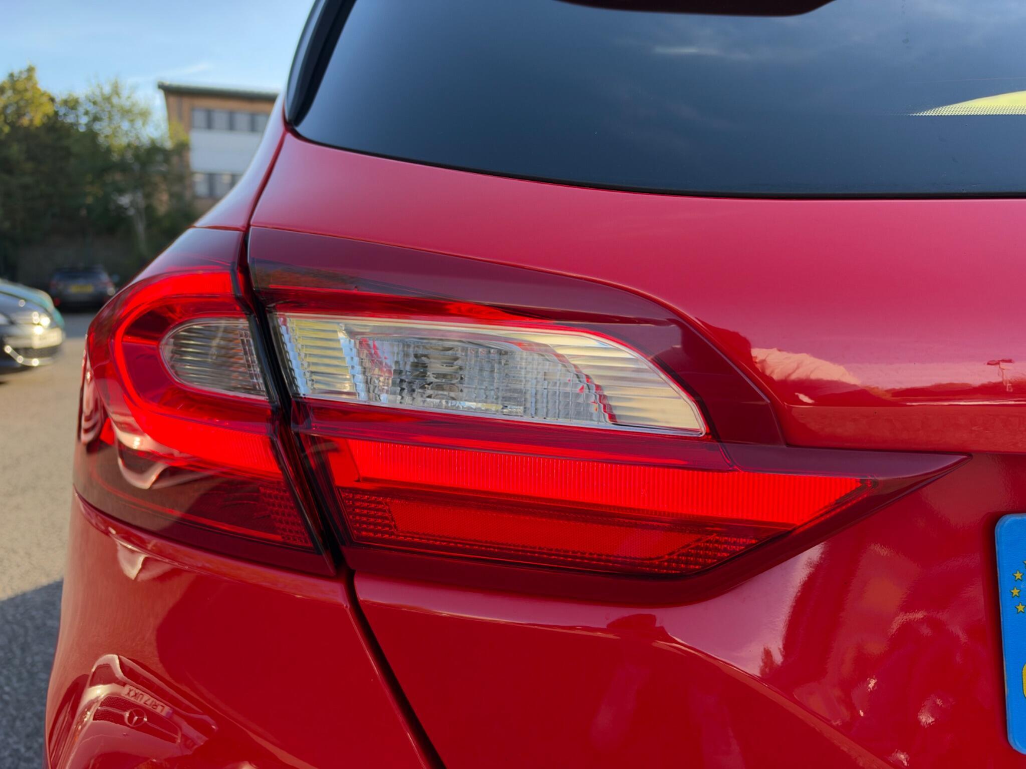 Ford Fiesta - Image 14
