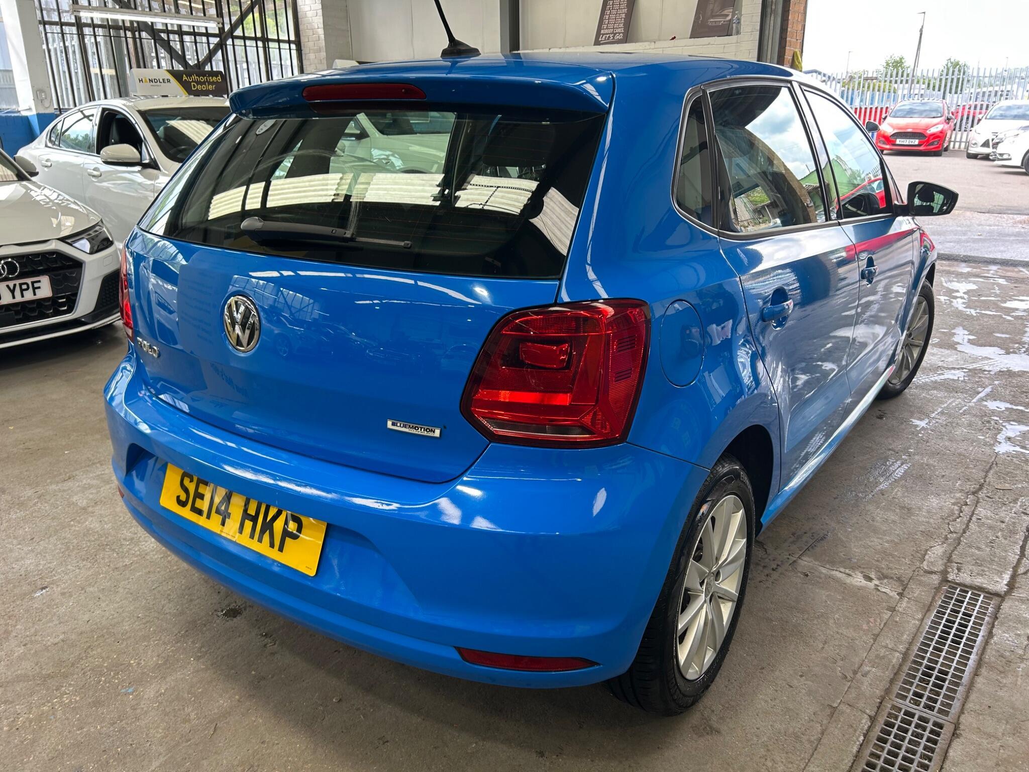 Volkswagen Polo - Image 8