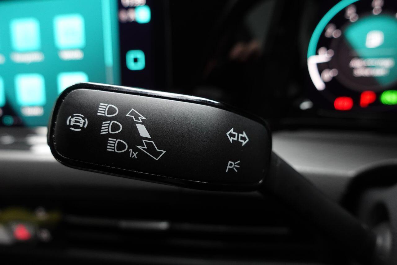 Volkswagen Golf - Image 52