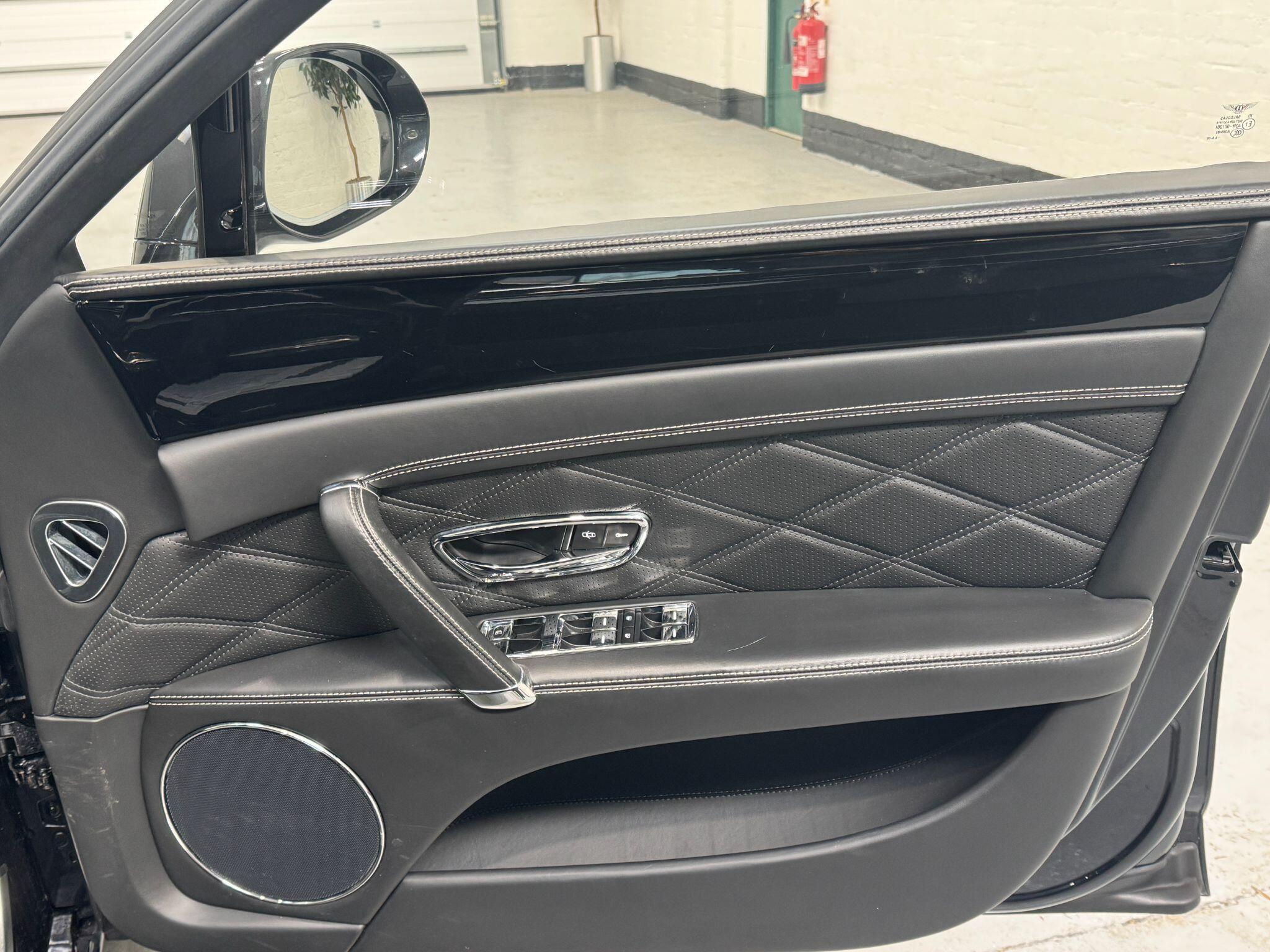 Bentley Flying Spur - Image 49