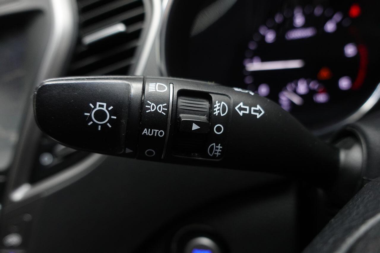 Hyundai Santa Fe - Image 38