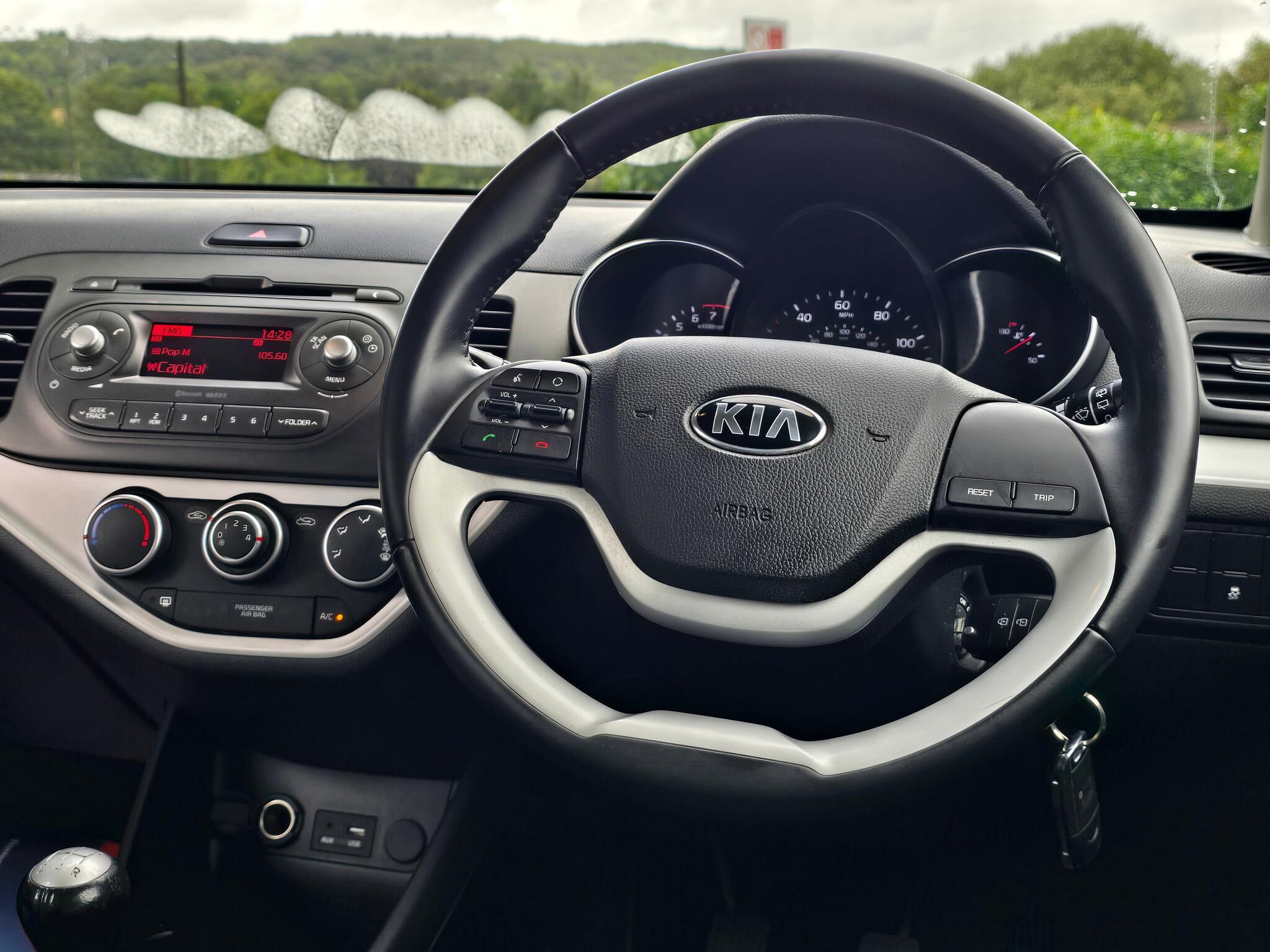 Kia Picanto - Image 8