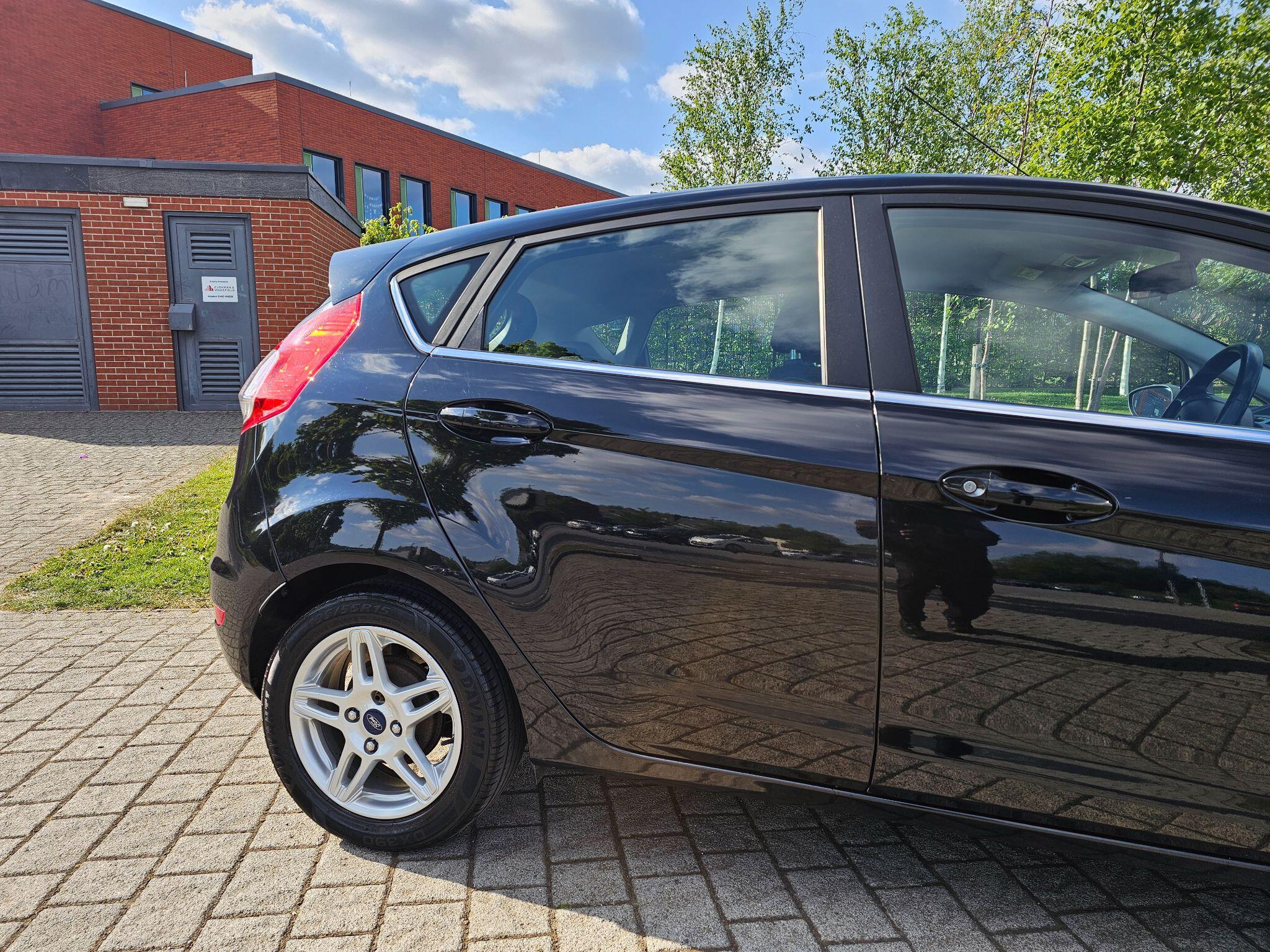 Ford Fiesta - Image 3