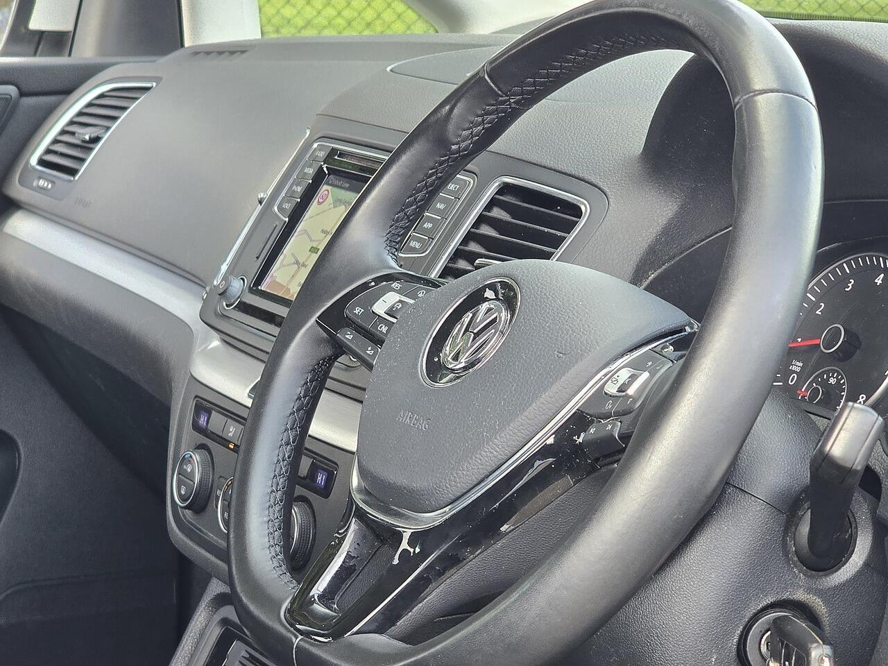 Volkswagen Sharan - Image 20