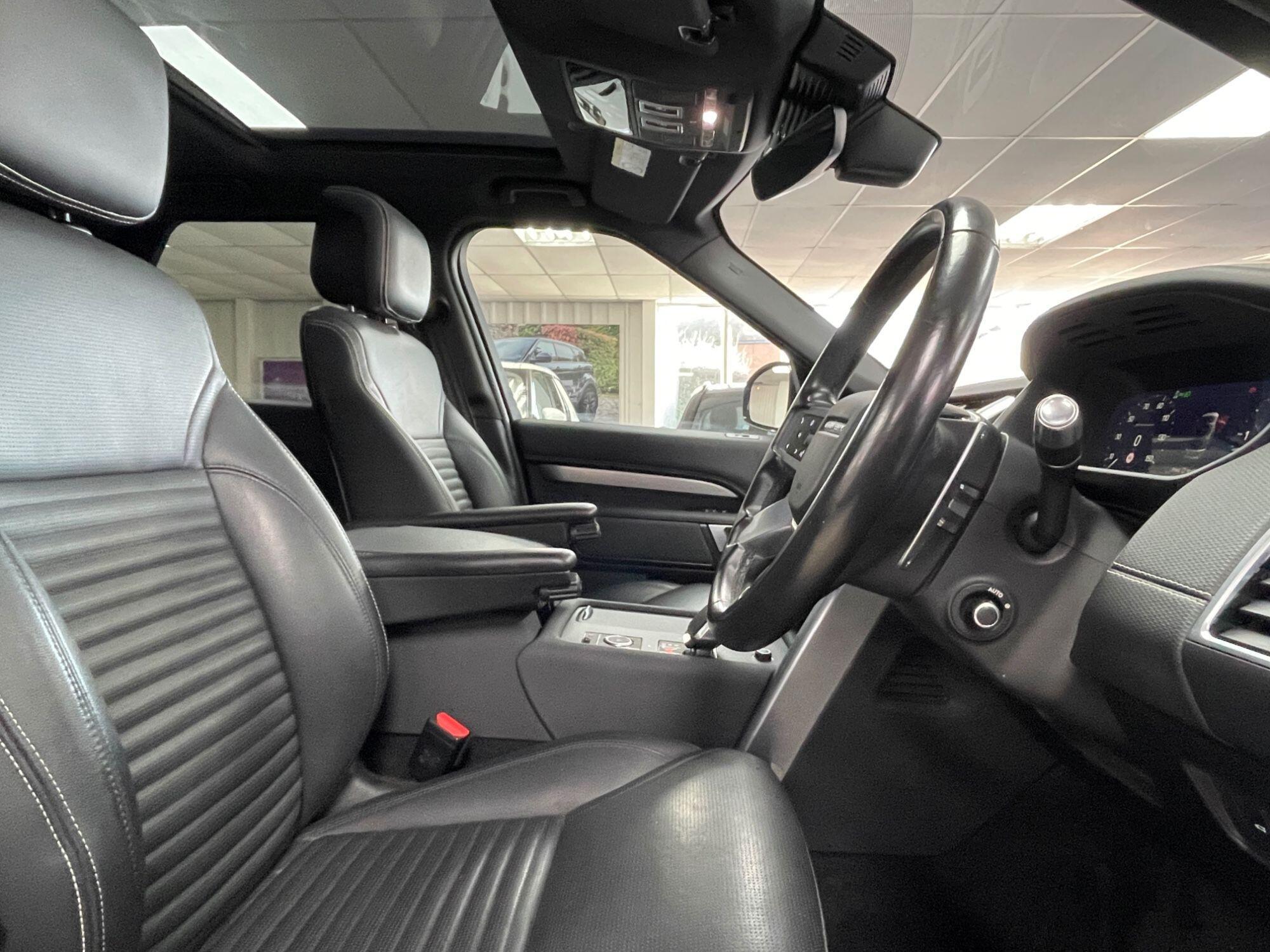 Land Rover Discovery - Image 24