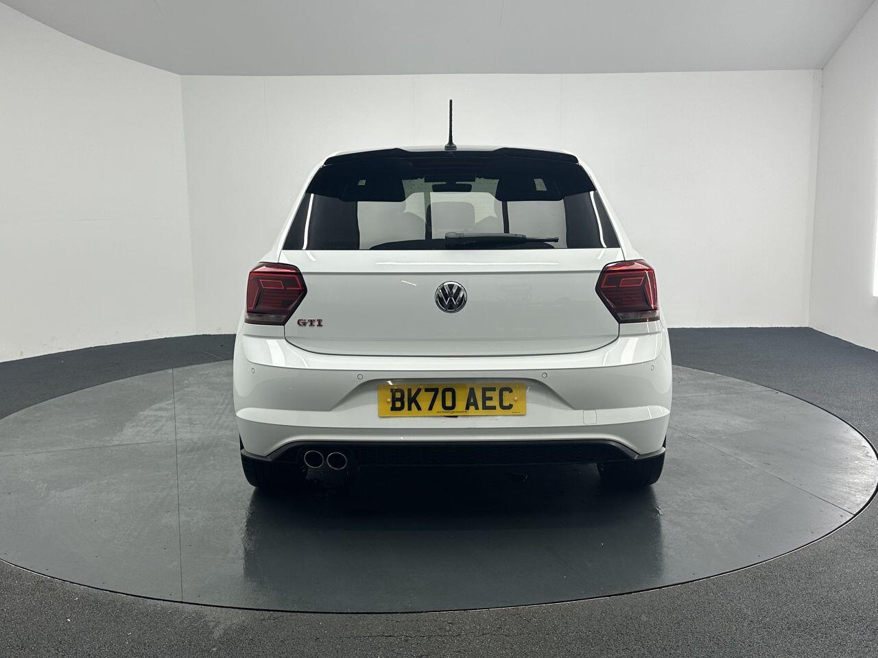 Volkswagen Polo - Image 10