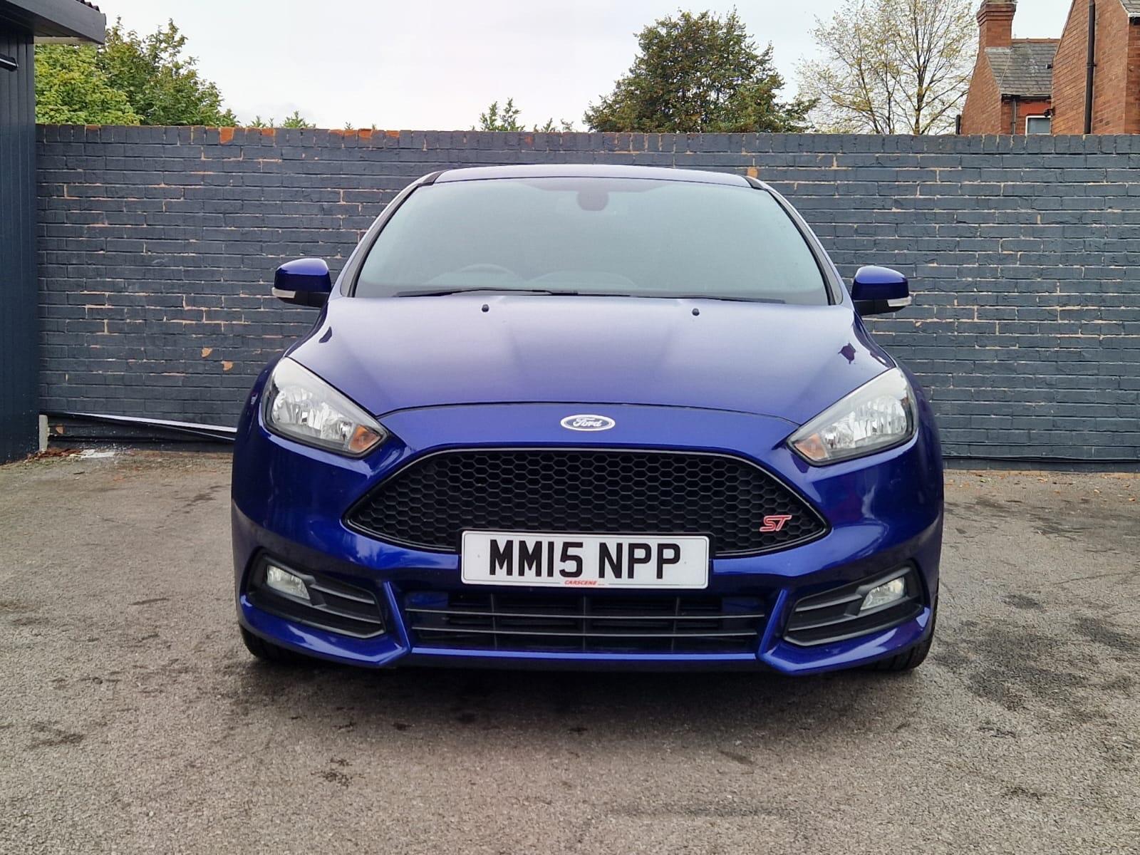 Ford Focus - Image 17