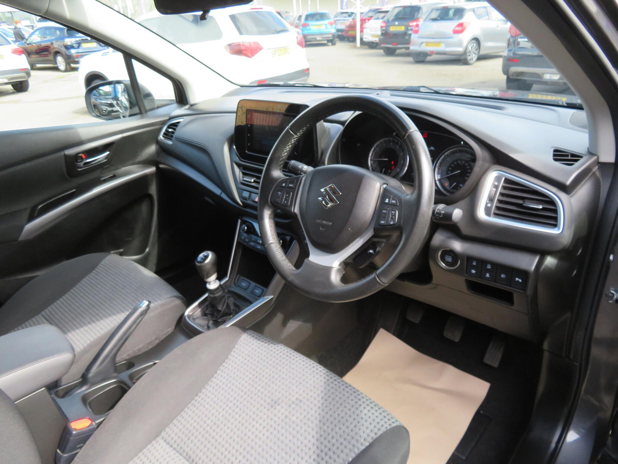 Suzuki S-Cross - Image 12