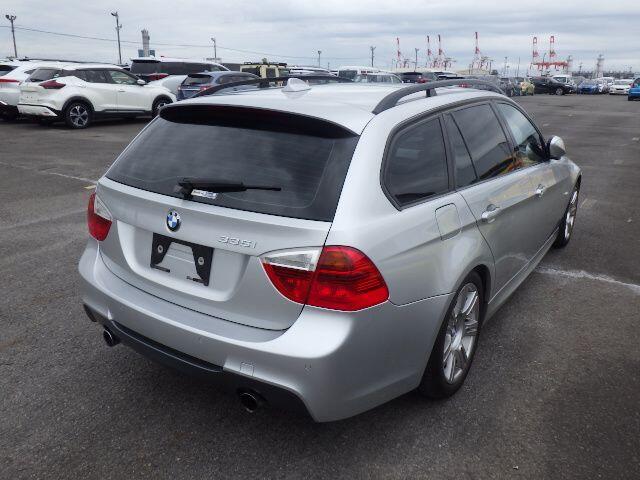 BMW 3 Series - Image 2