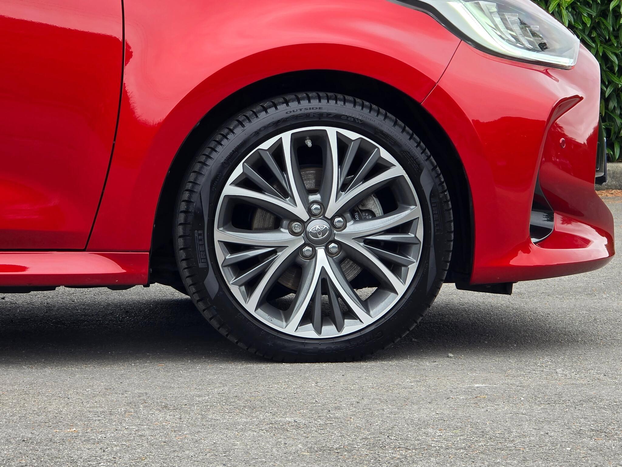 Toyota Yaris - Image 11