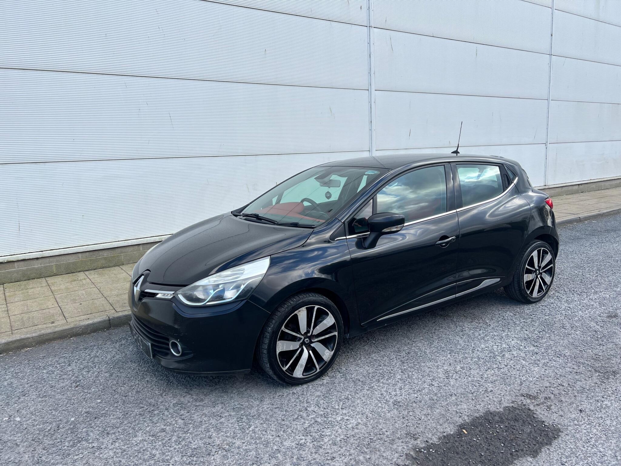 Renault Clio - Image 28