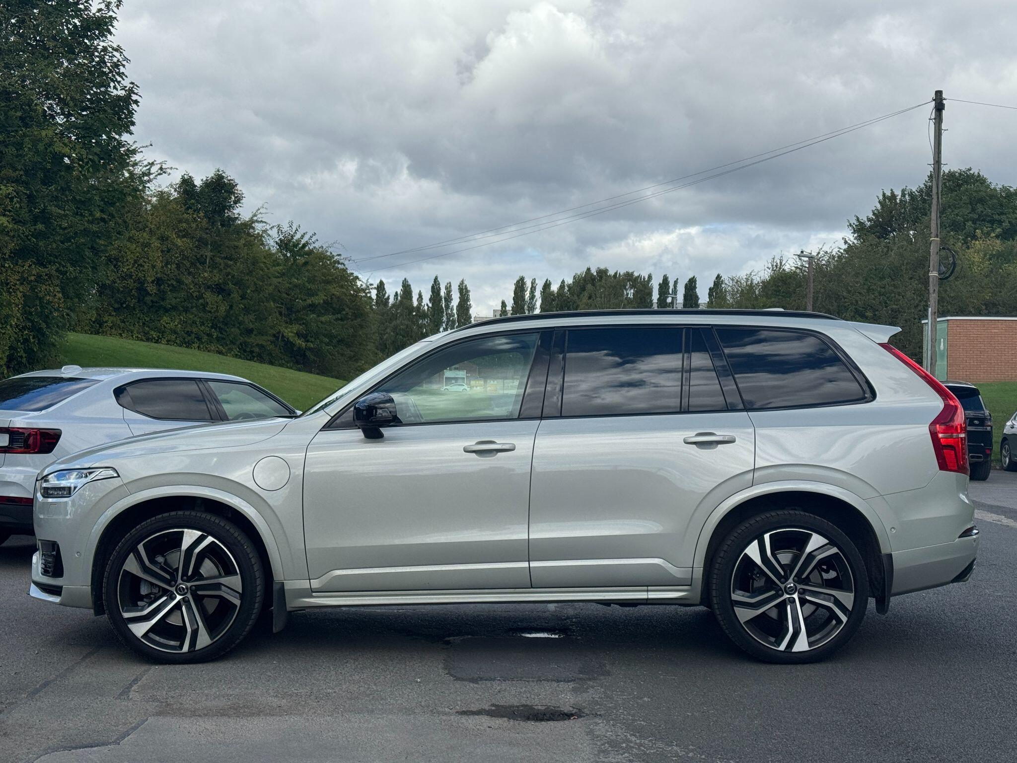 Volvo XC90 - Image 8