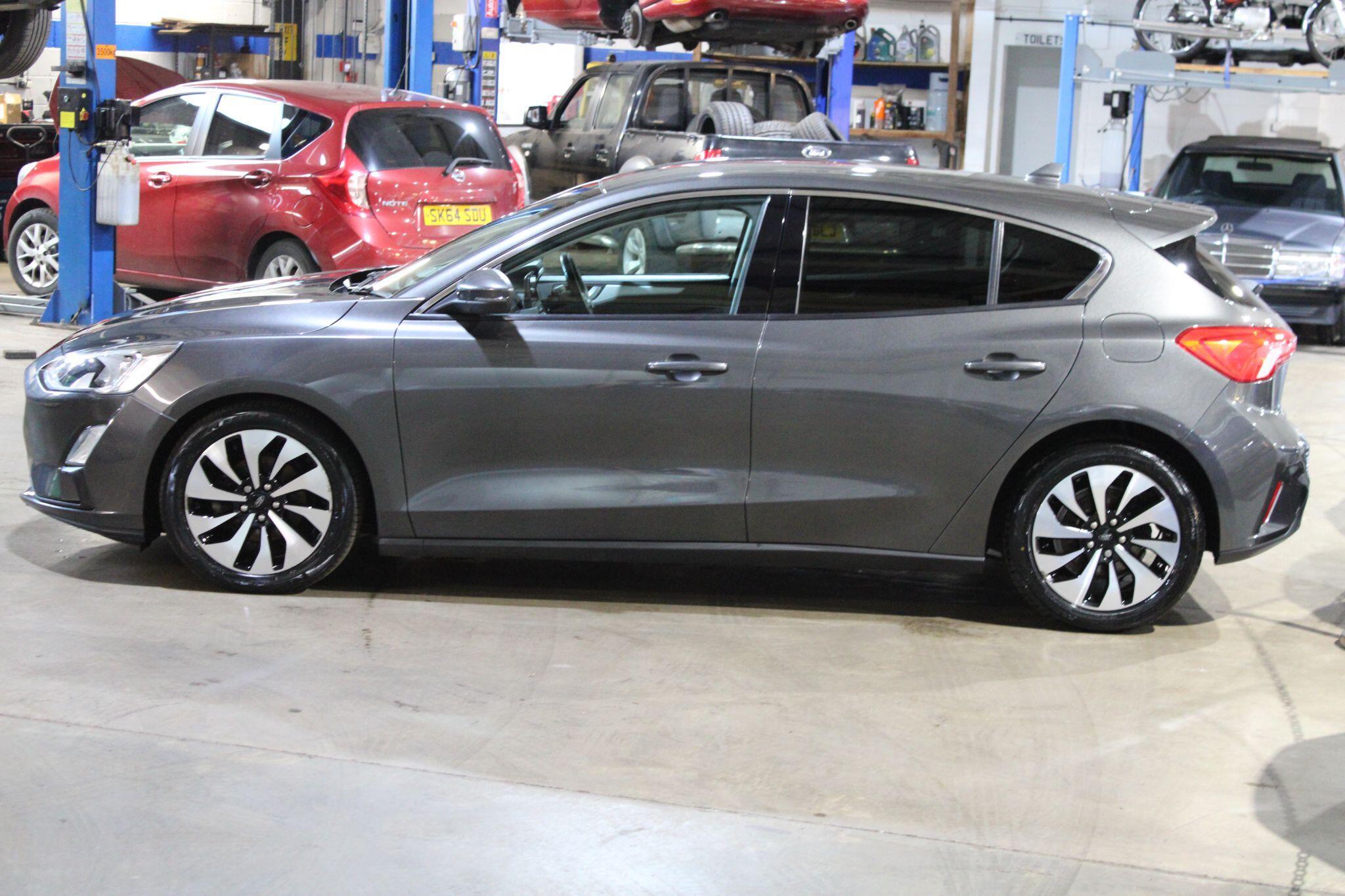 Ford Focus - Image 3