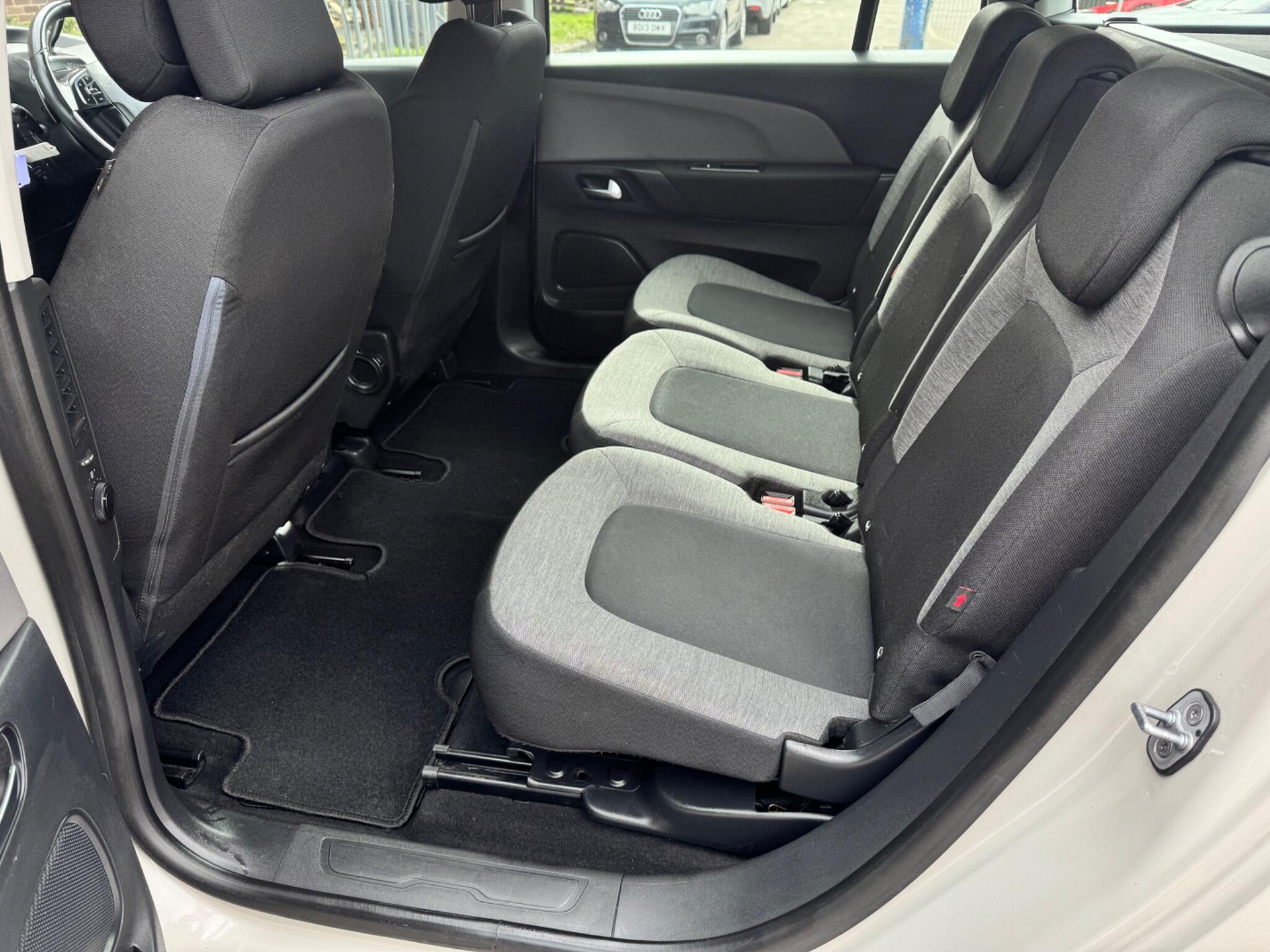 Citroen Grand C4 Picasso - Image 29