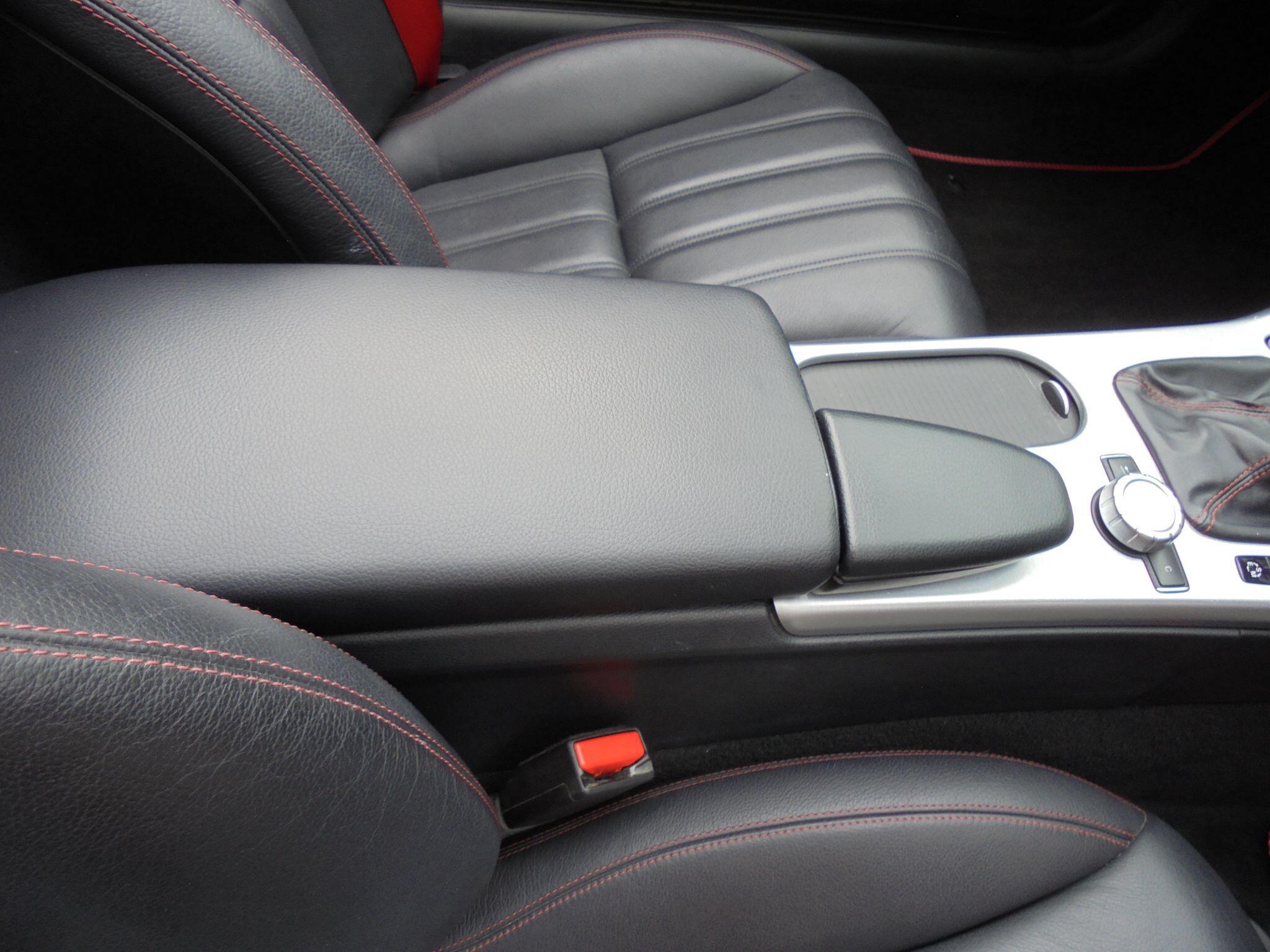 Mercedes SLK - Image 13