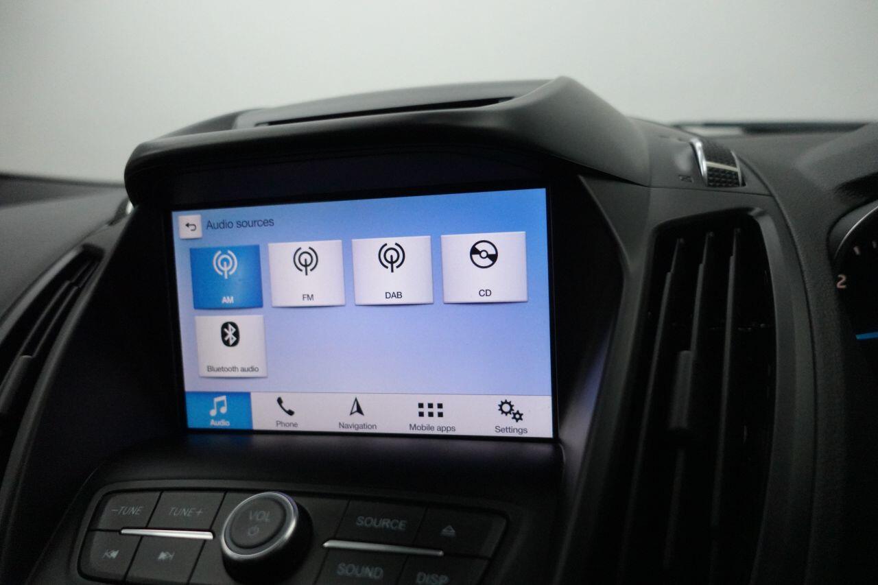 Ford Kuga - Image 20