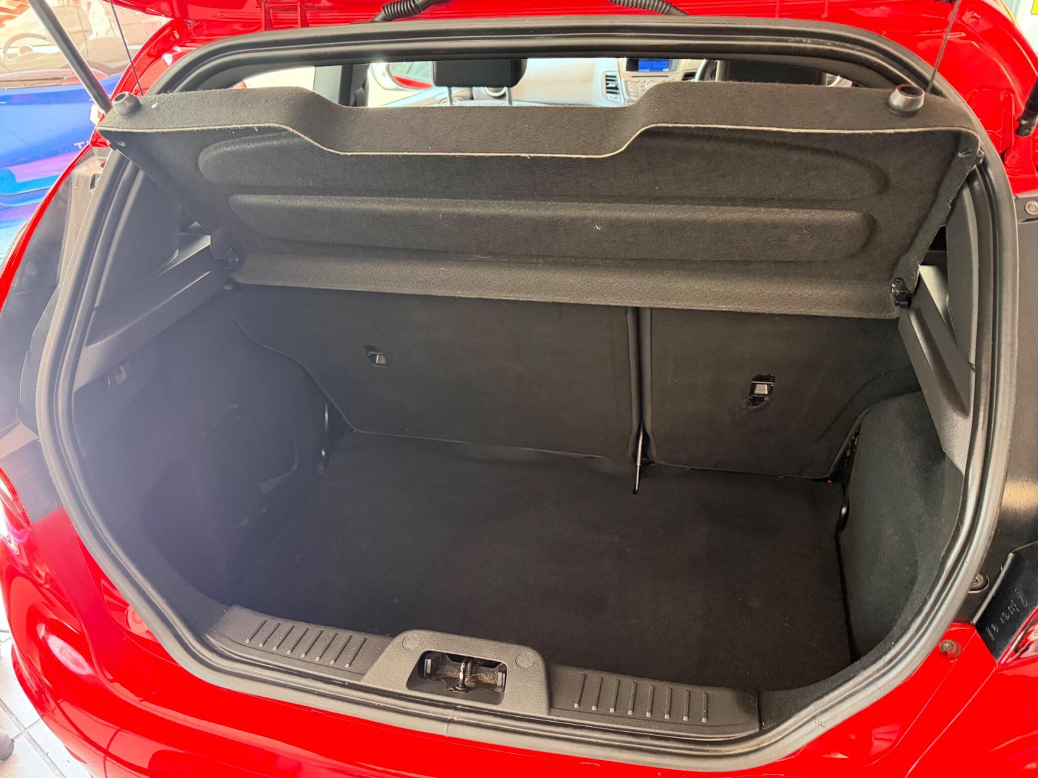 Ford Fiesta - Image 24