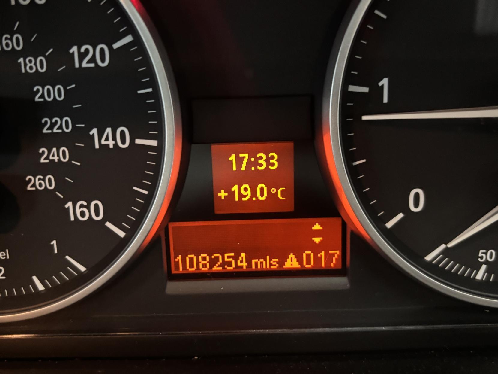 BMW X1 - Image 17
