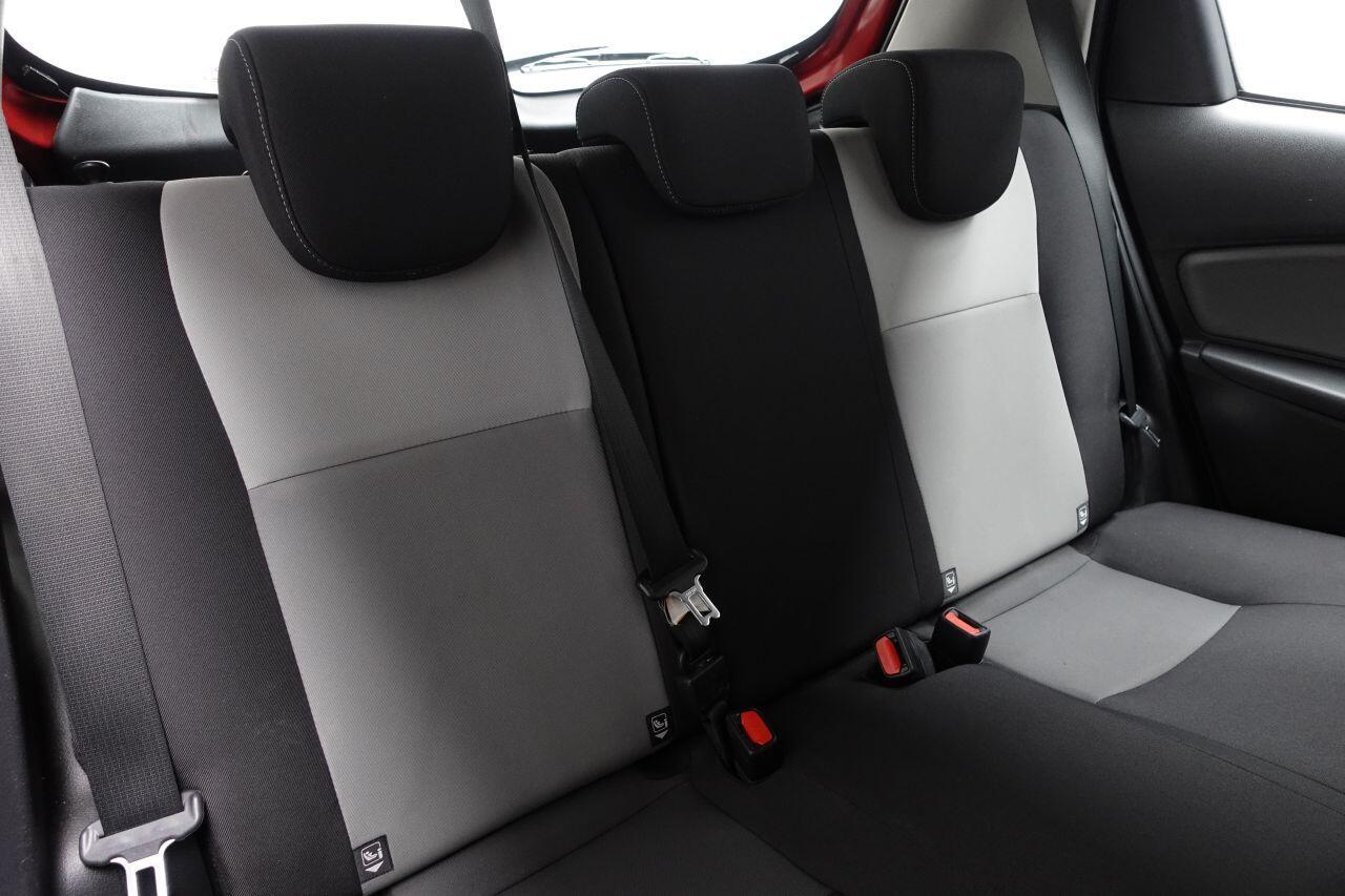 Toyota Yaris - Image 18