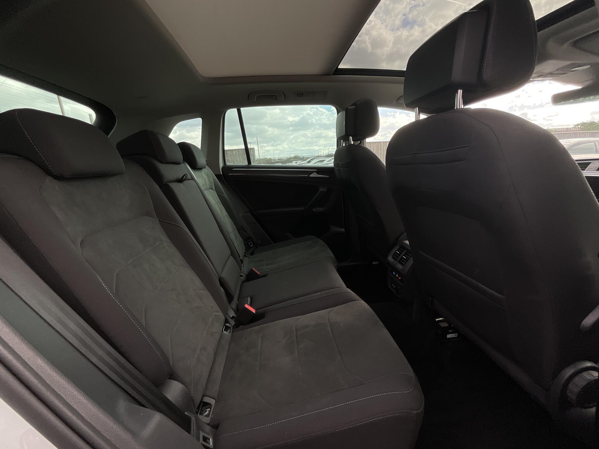 Volkswagen Tiguan - Image 12