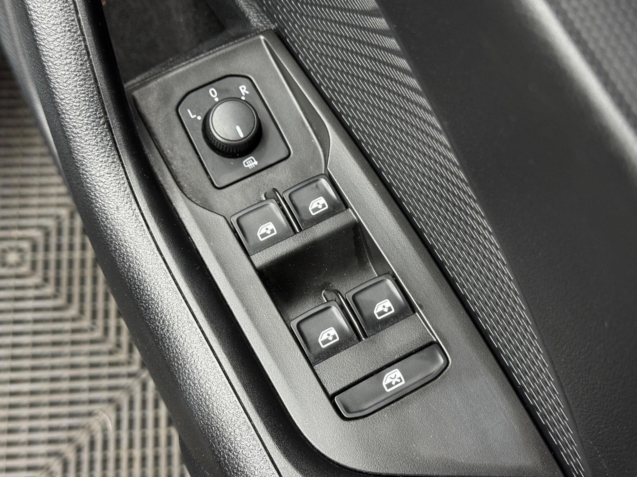 Skoda Octavia - Image 33