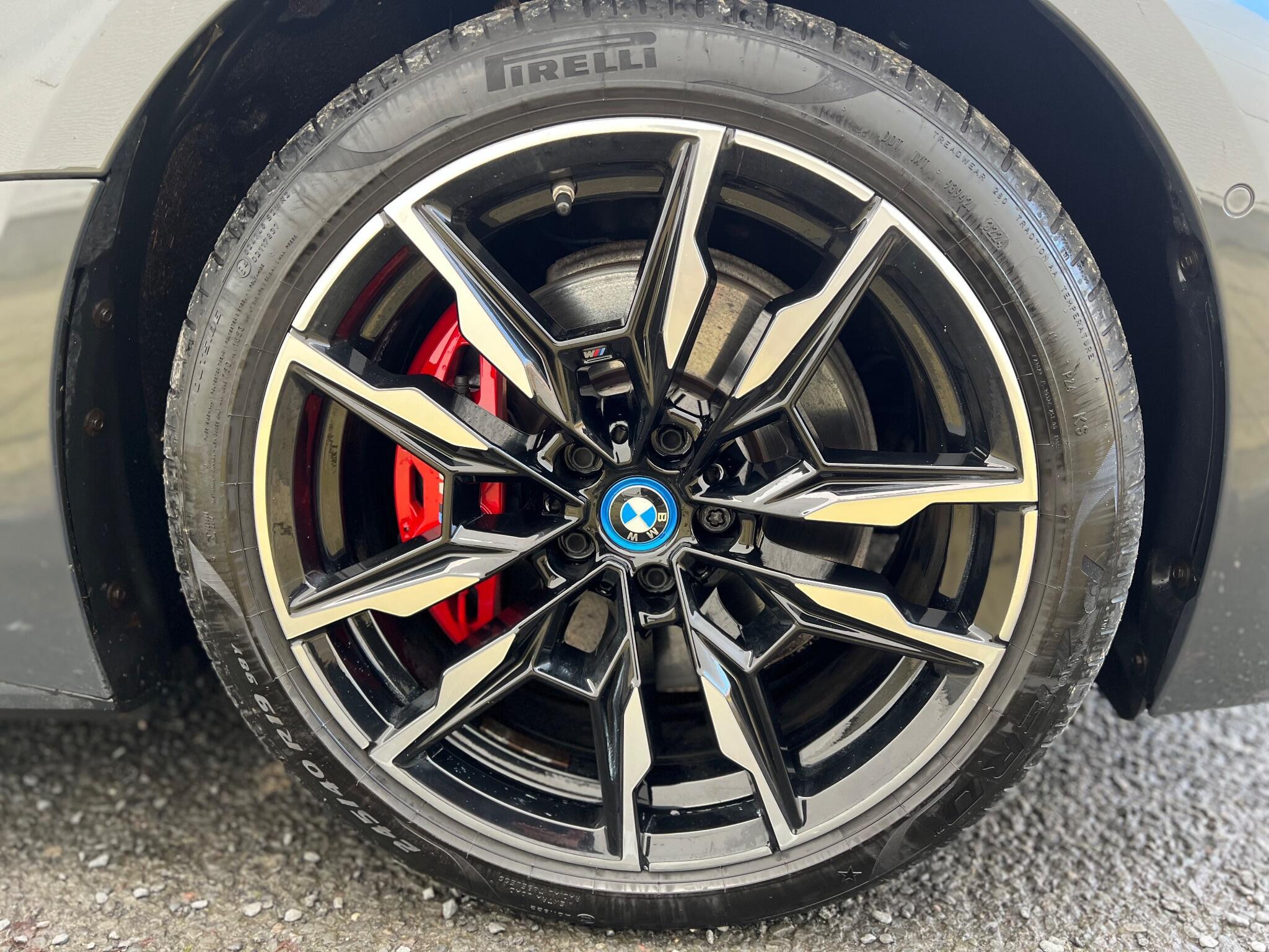 BMW I4 - Image 37