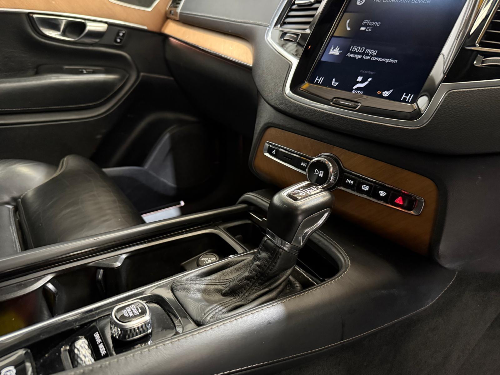 Volvo XC90 - Image 45