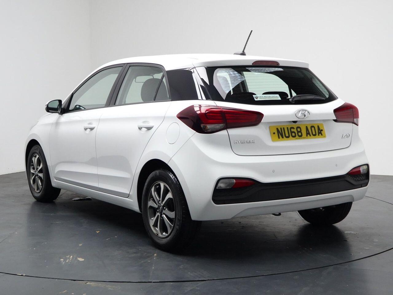 Hyundai i20 - Image 9