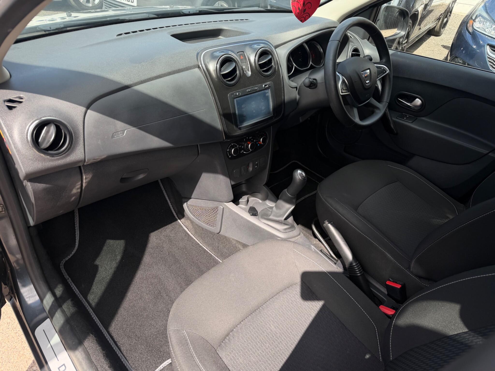 Dacia Sandero - Image 11
