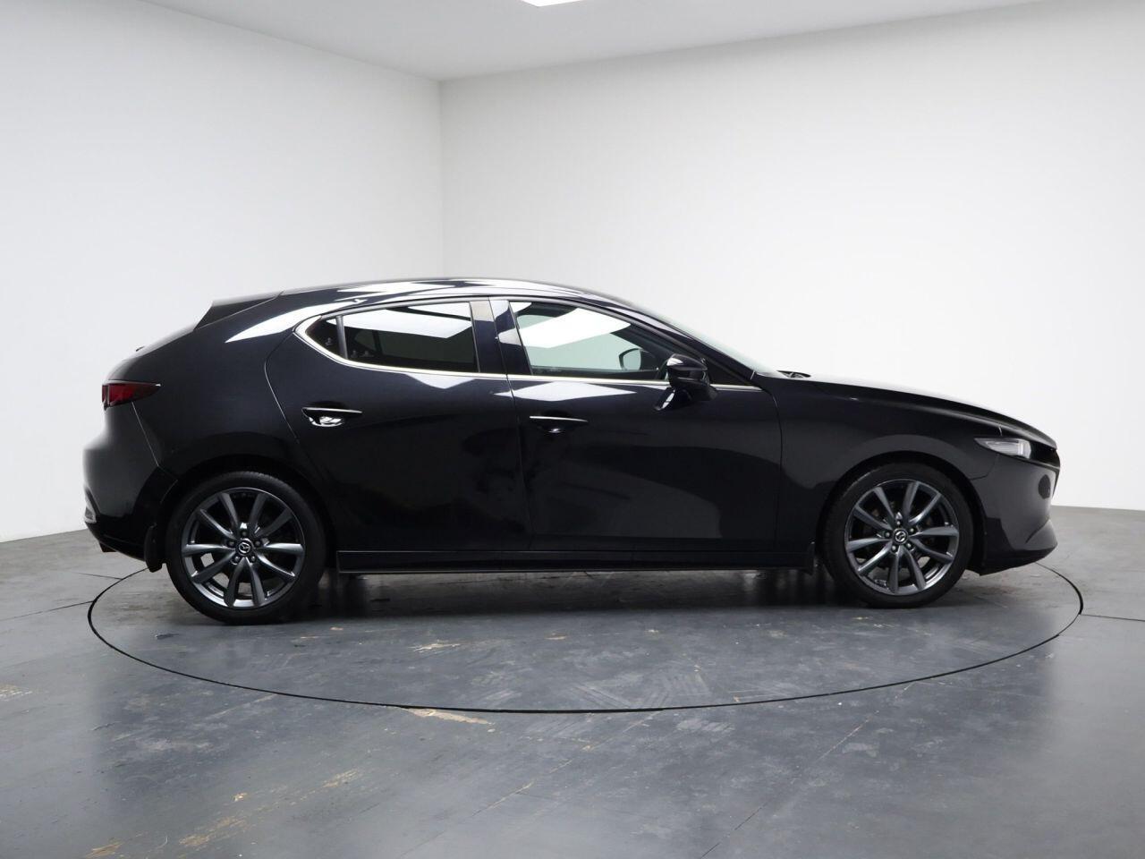 Mazda MAZDA3 - Image 14