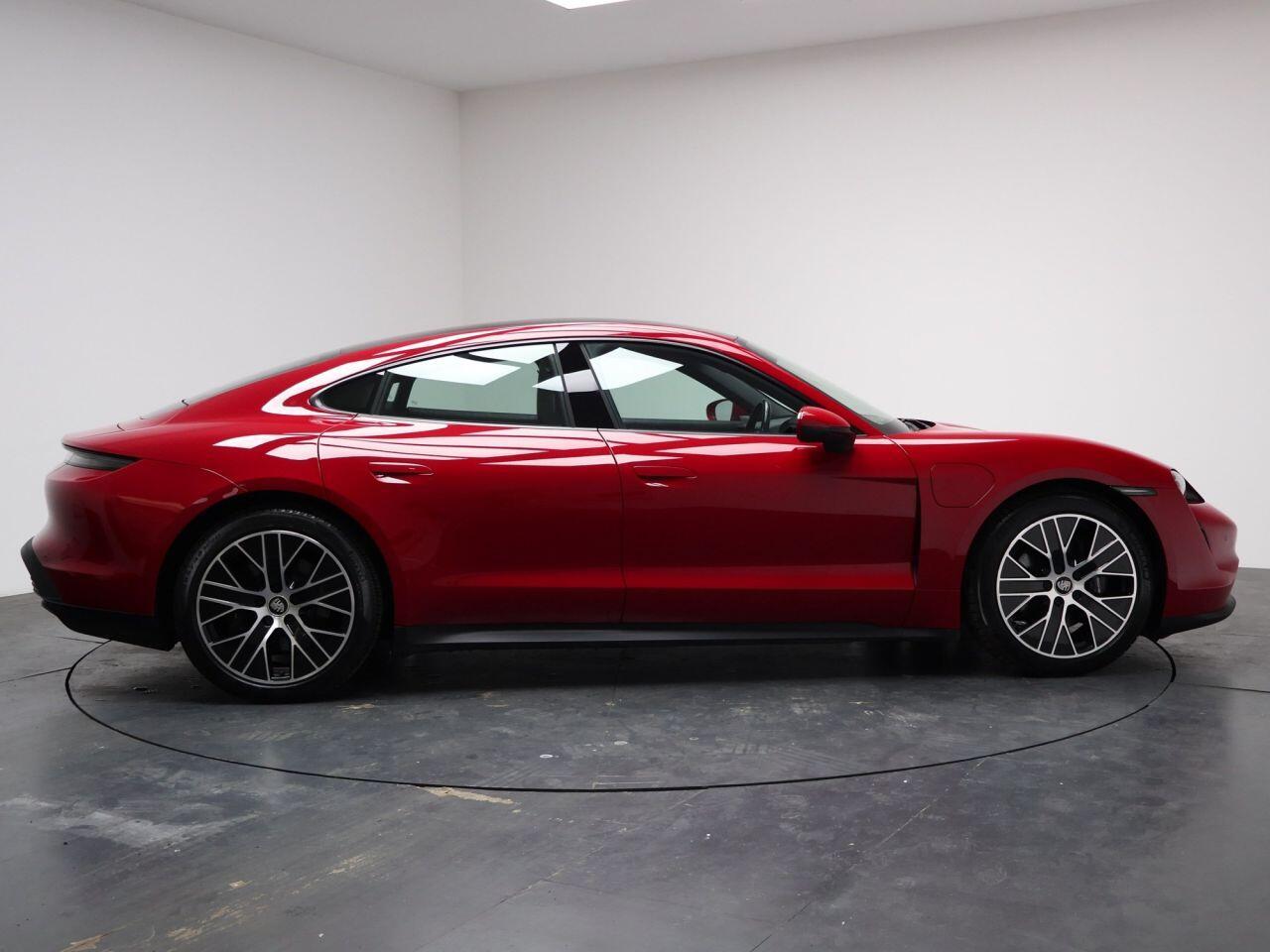 Porsche Taycan - Image 8