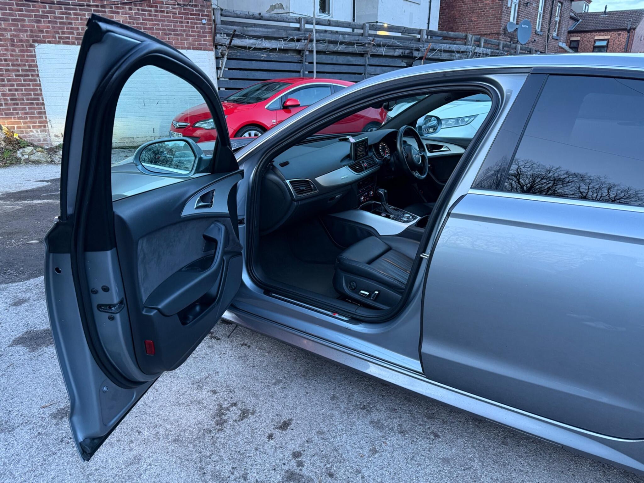 Audi A6 Saloon - Image 29