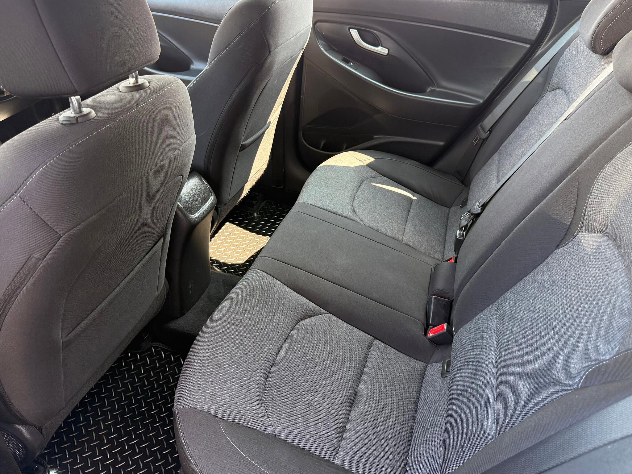 Hyundai i30 - Image 20